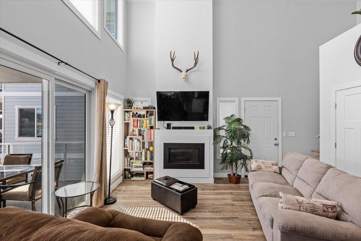 









6956


Terazona

Loop, 410,
Kelowna,




BC
V1Z 3R8


