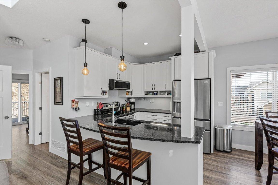 









6956


Terazona

Loop, 410,
Kelowna,




BC
V1Z 3R8

