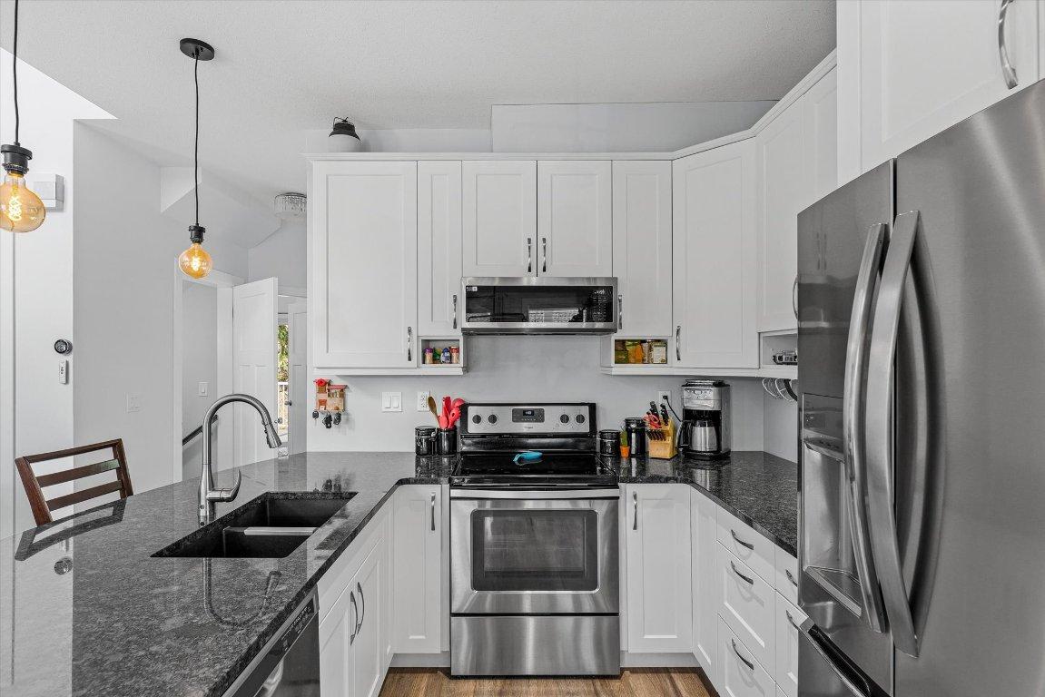 









6956


Terazona

Loop, 410,
Kelowna,




BC
V1Z 3R8

