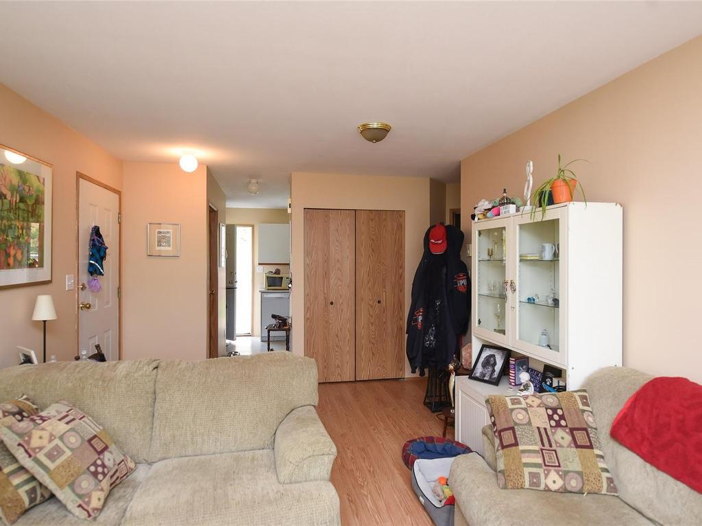 









851


5th

St, 1D,
Courtenay,




BC
V9N 1K8


