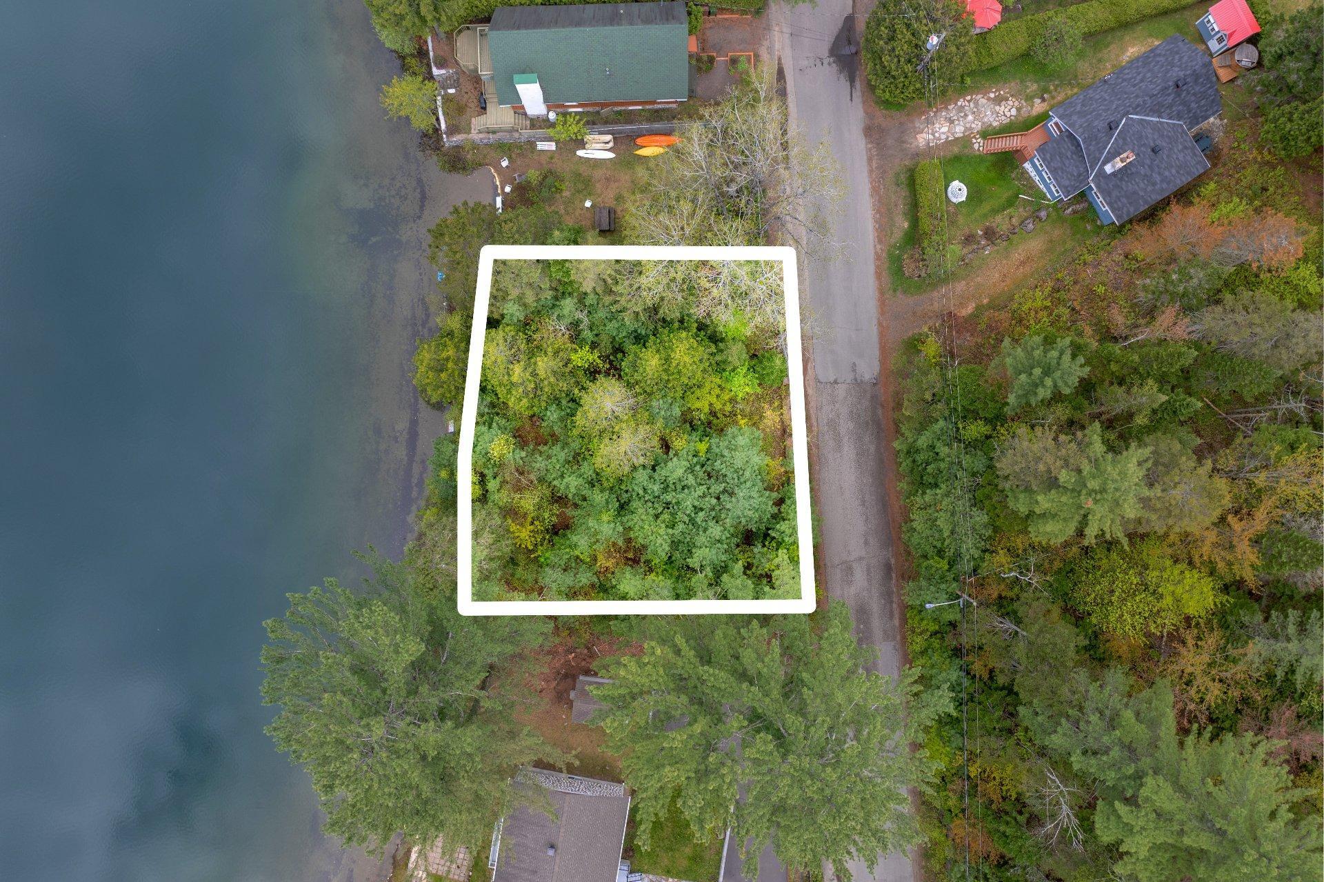









851


Rue du Tour-du-Lac

,
Val-David,







QC
J0T2N0

