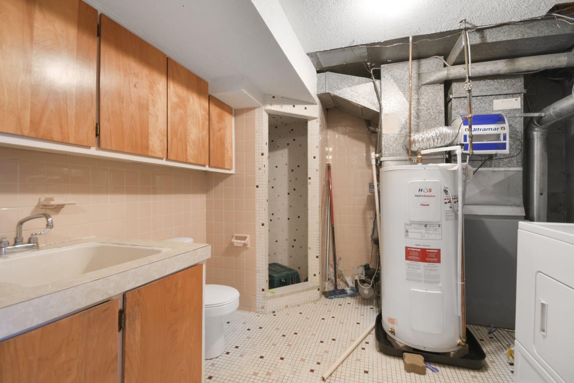 









321


Rue de Bourges

,
Laval (Laval-des-Rapides),




QC
H7N1H1

