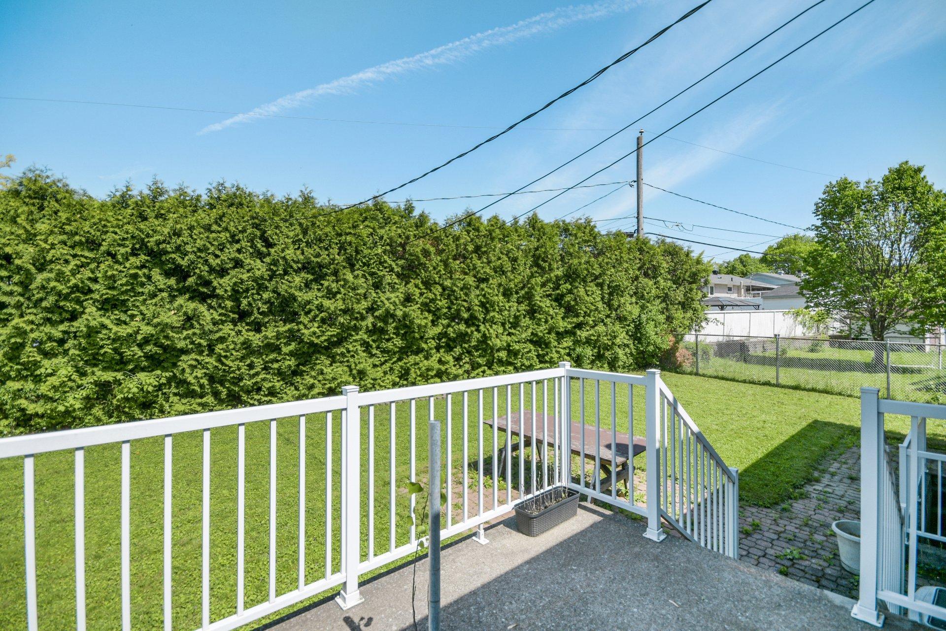 









321


Rue de Bourges

,
Laval (Laval-des-Rapides),




QC
H7N1H1


