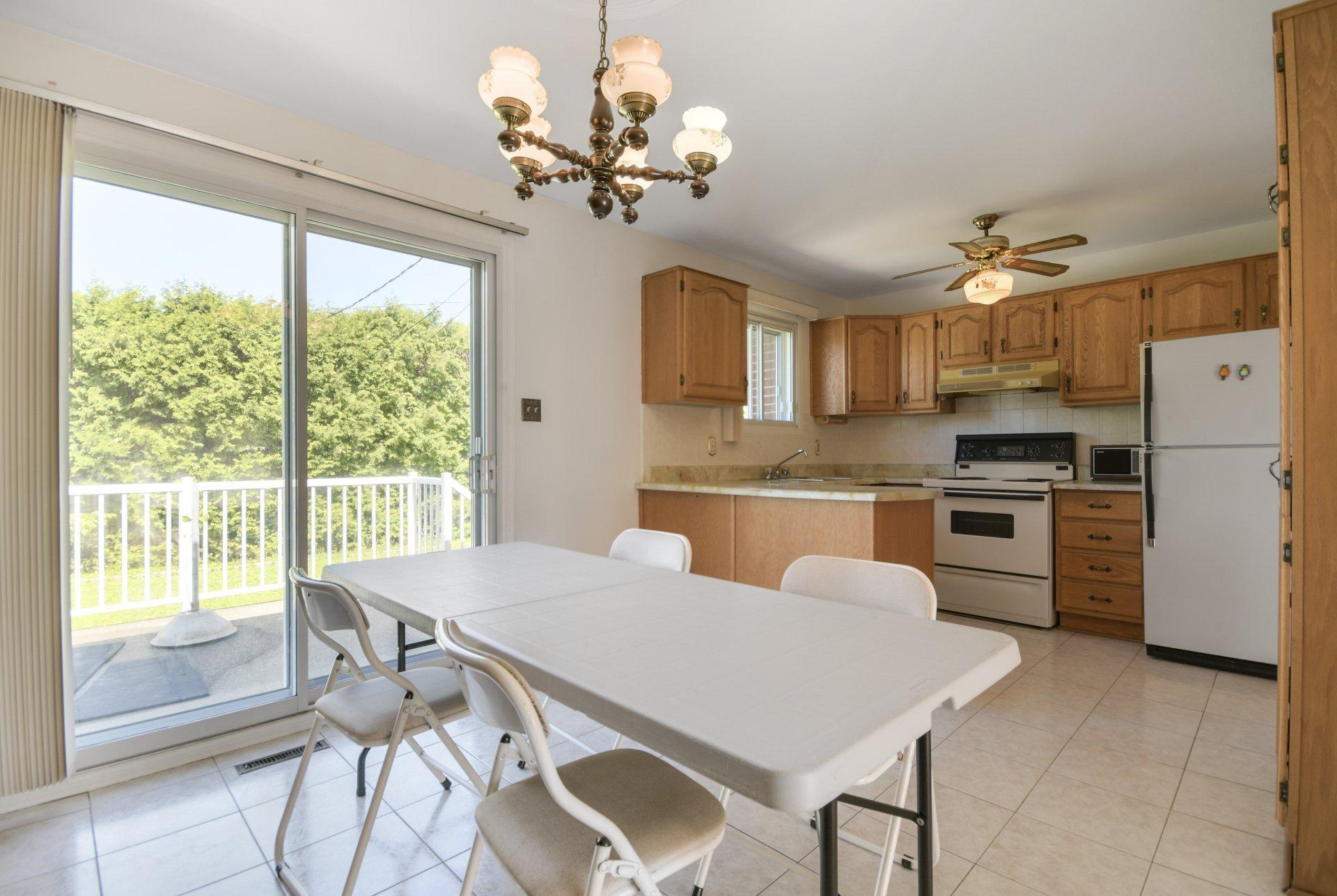 









321


Rue de Bourges

,
Laval (Laval-des-Rapides),




QC
H7N1H1


