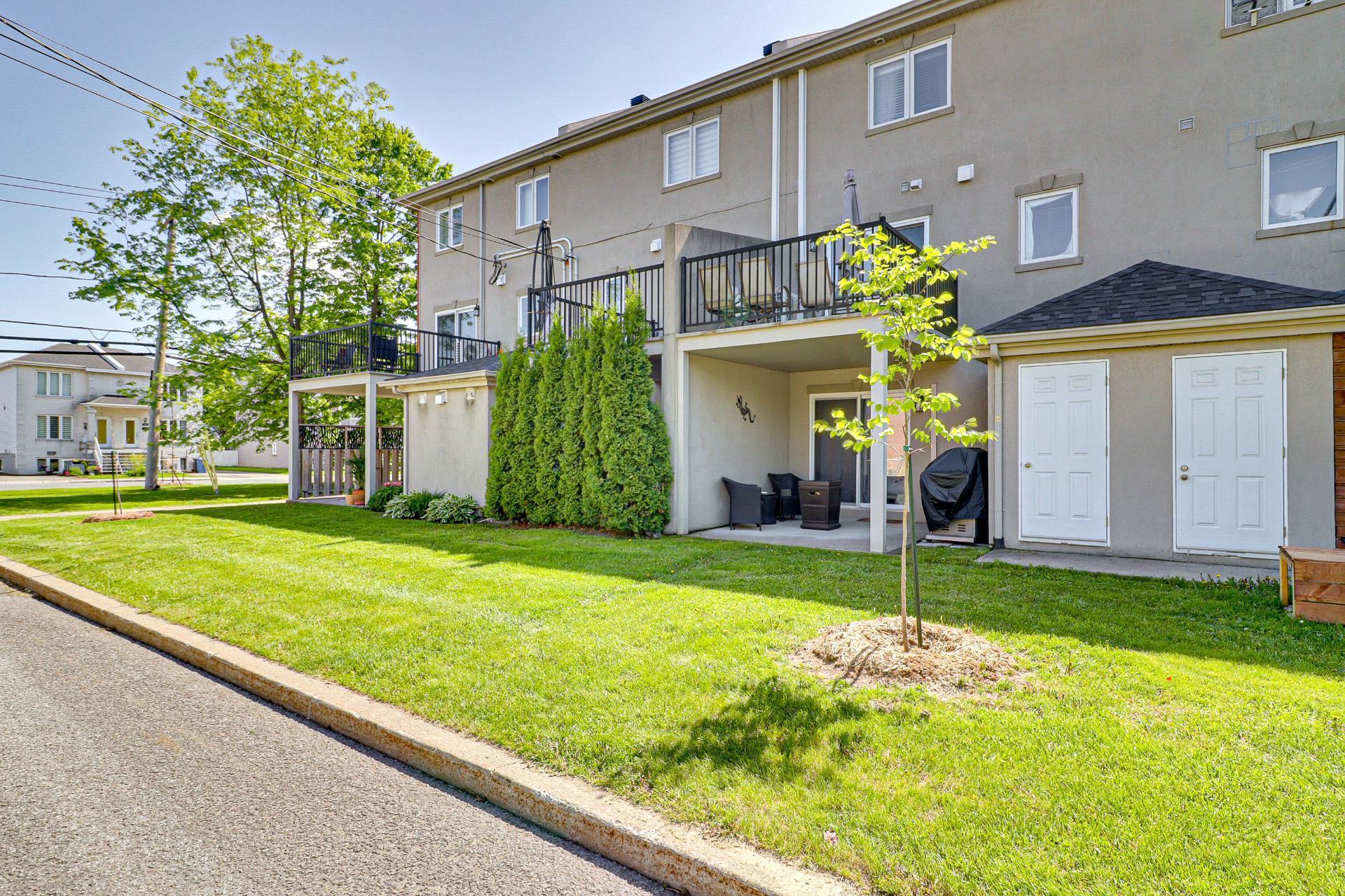 









8035


Boul. Lévesque E.

, 103,
Laval (Duvernay),




QC
H7A4J6

