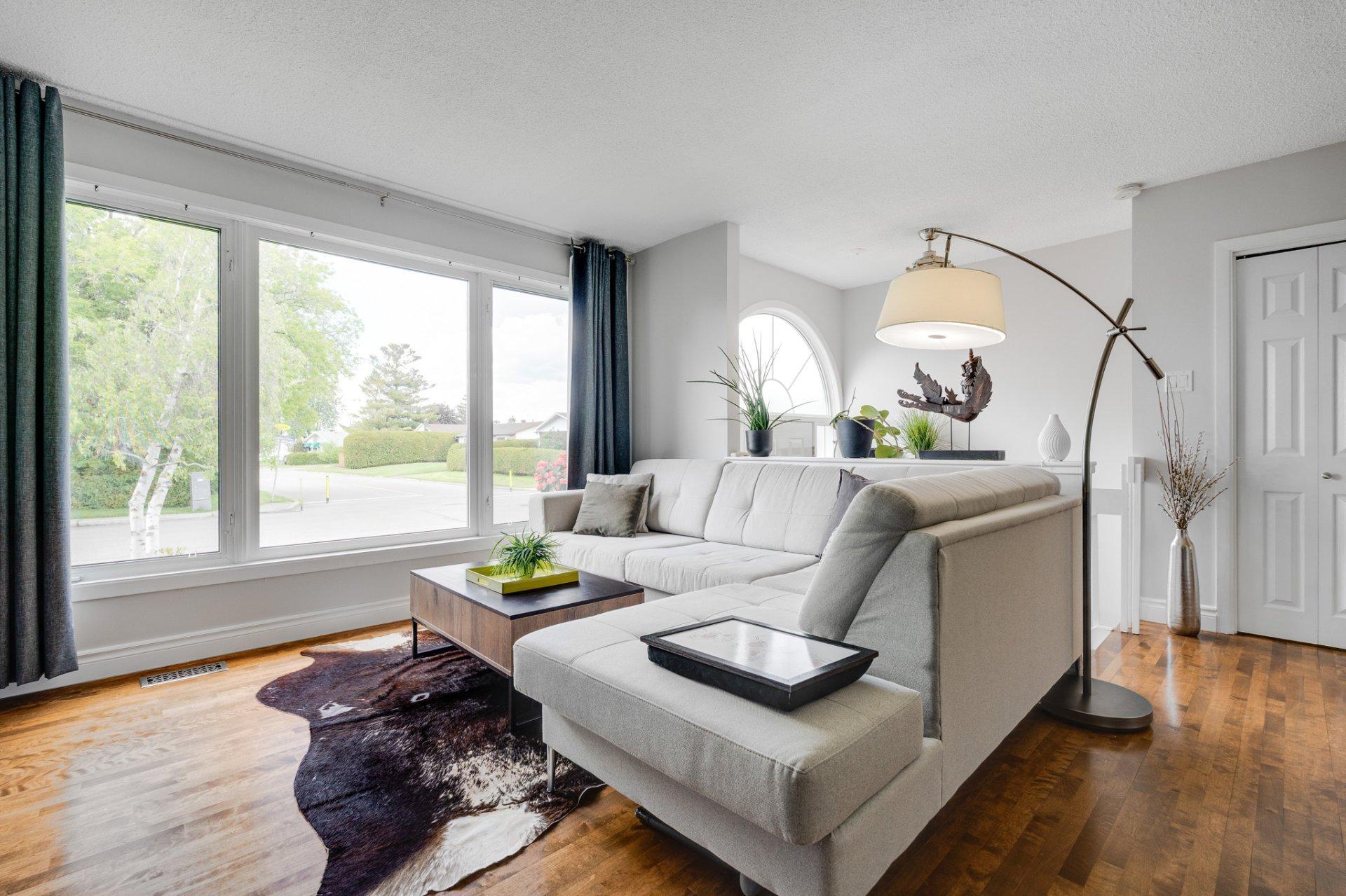 









13


Rue Monseigneur-Forbes

,
Gatineau (Gatineau),




QC
J8T1Y9

