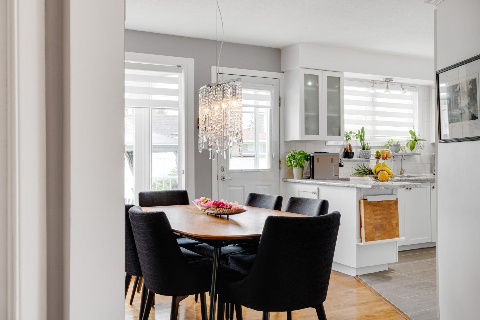 









13


Rue Monseigneur-Forbes

,
Gatineau (Gatineau),




QC
J8T1Y9

