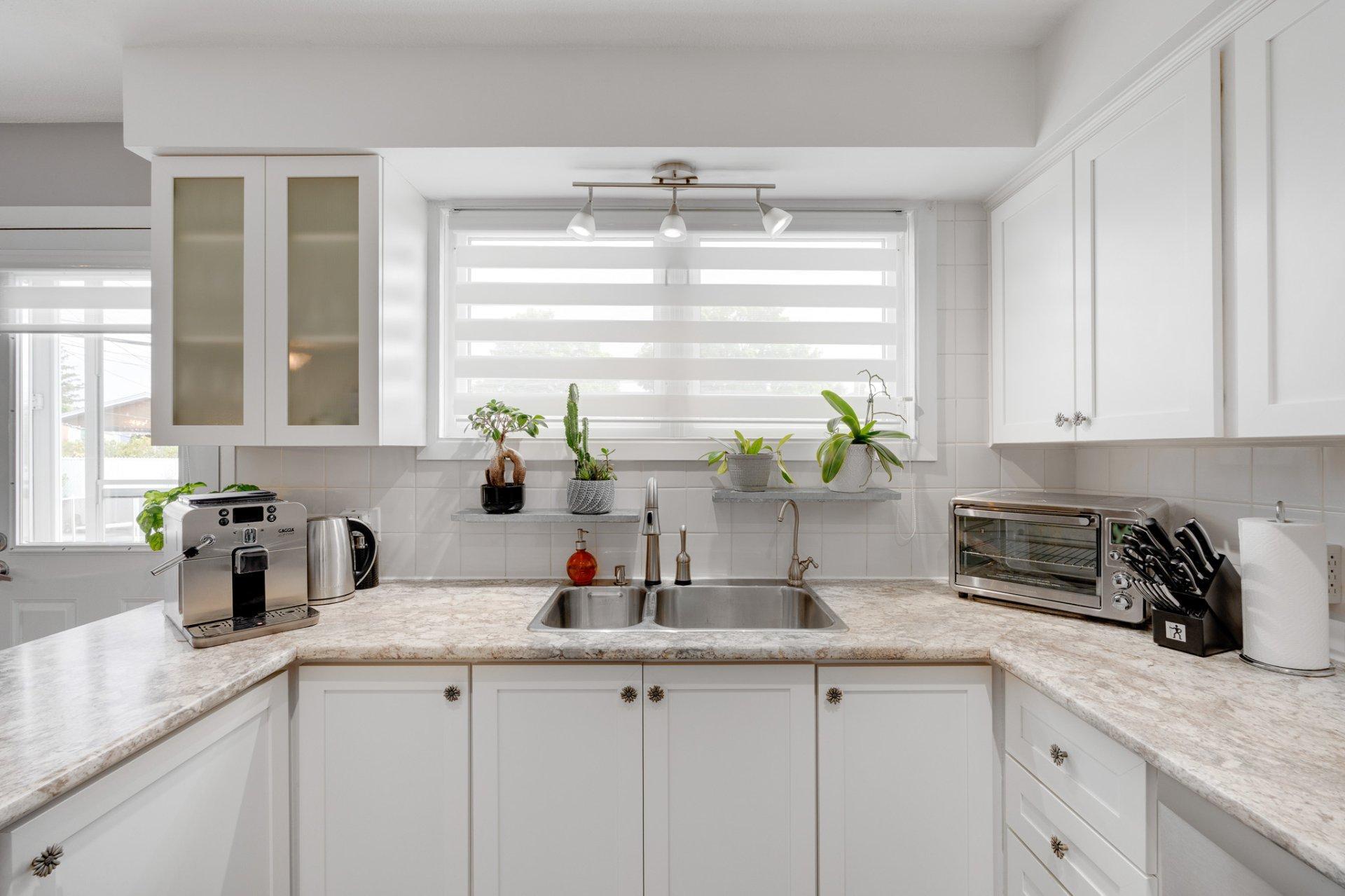 









13


Rue Monseigneur-Forbes

,
Gatineau (Gatineau),




QC
J8T1Y9

