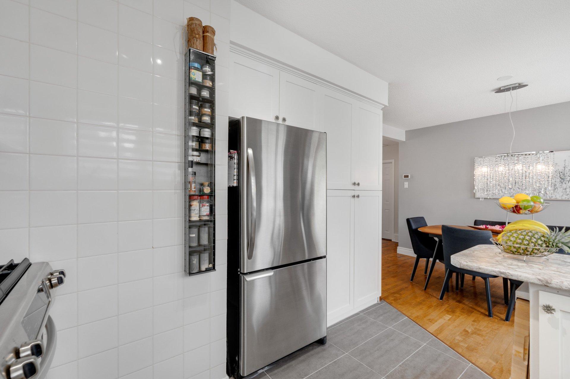 









13


Rue Monseigneur-Forbes

,
Gatineau (Gatineau),




QC
J8T1Y9

