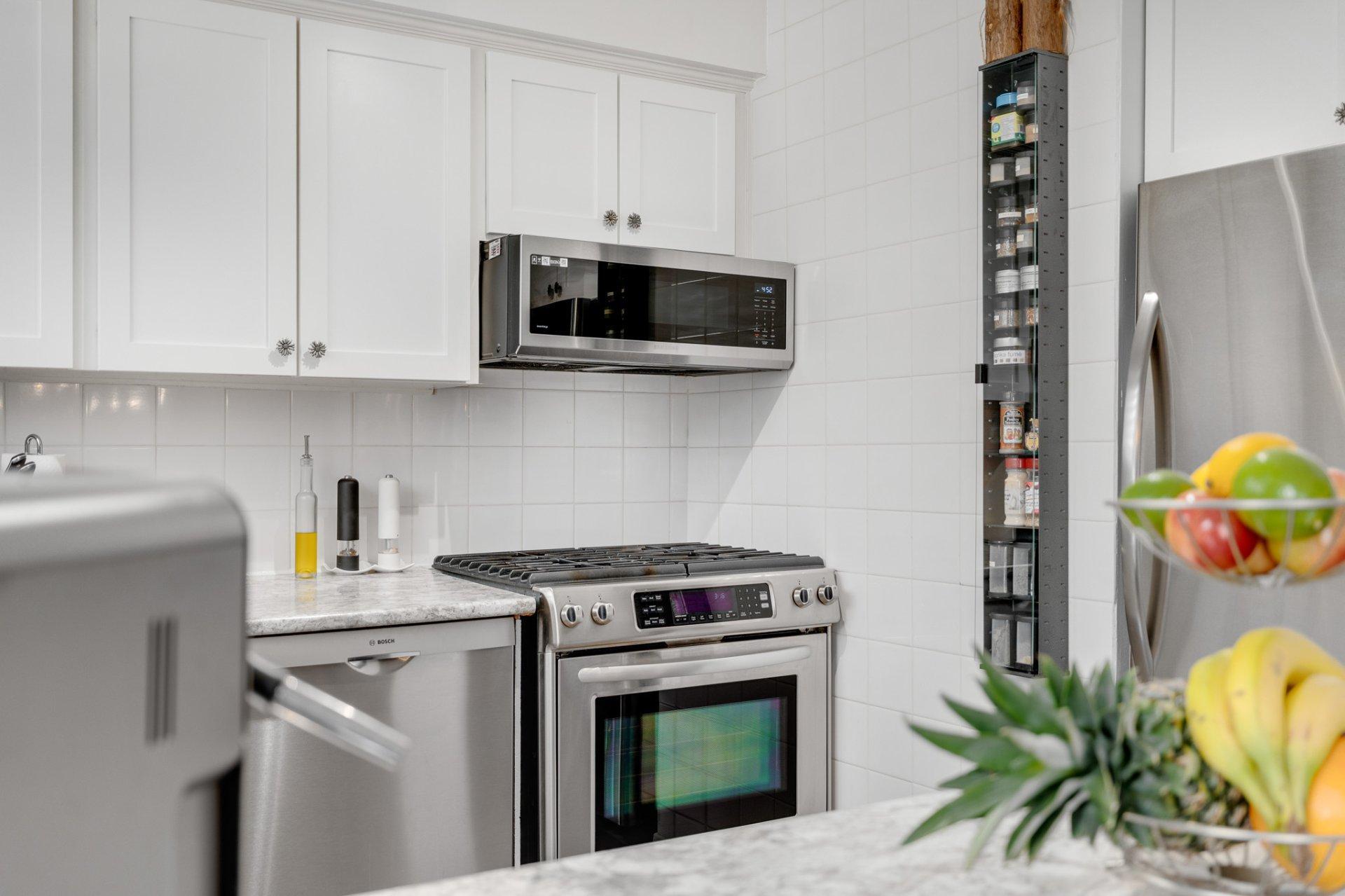 









13


Rue Monseigneur-Forbes

,
Gatineau (Gatineau),




QC
J8T1Y9

