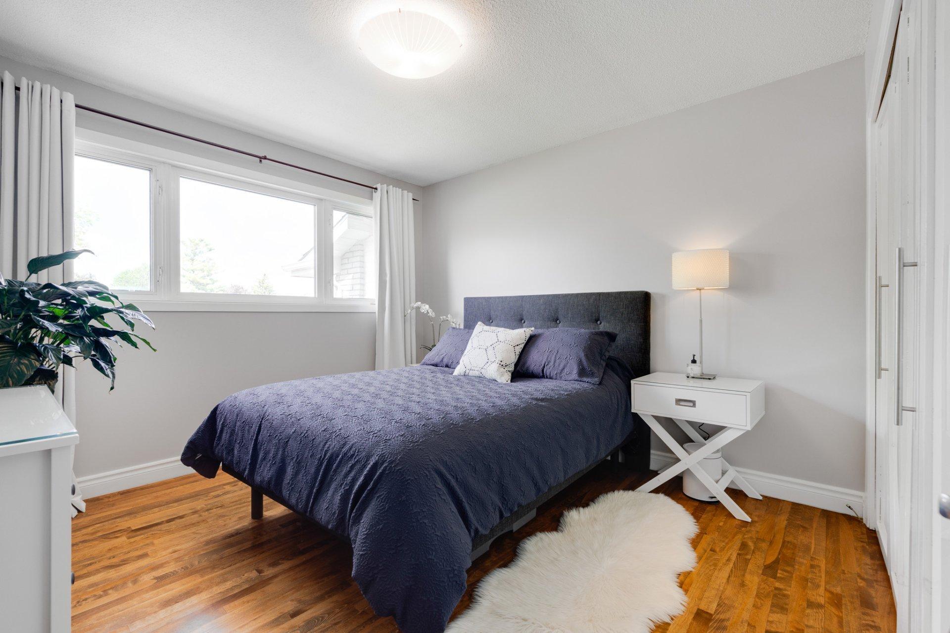 









13


Rue Monseigneur-Forbes

,
Gatineau (Gatineau),




QC
J8T1Y9

