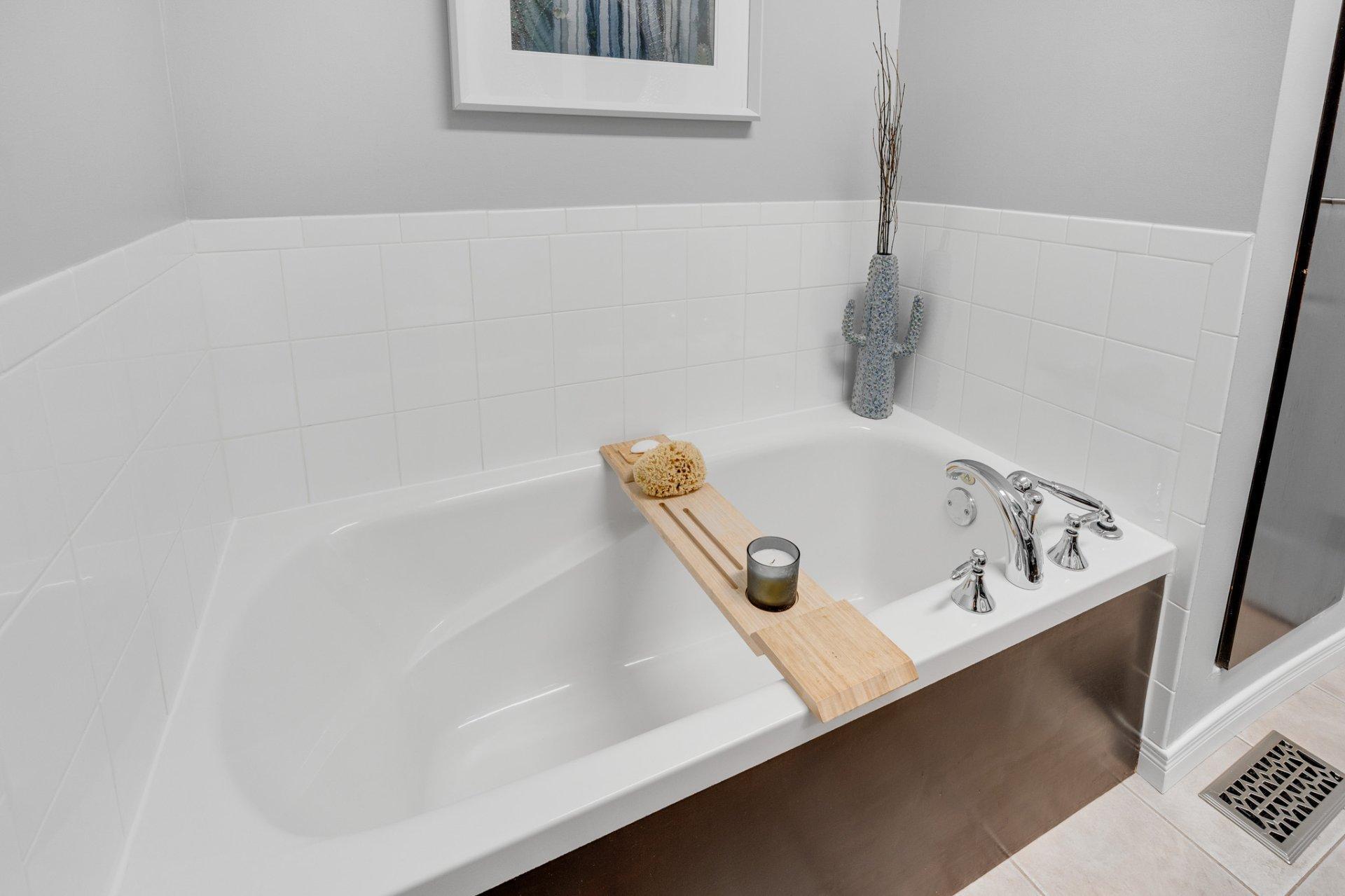 









13


Rue Monseigneur-Forbes

,
Gatineau (Gatineau),




QC
J8T1Y9

