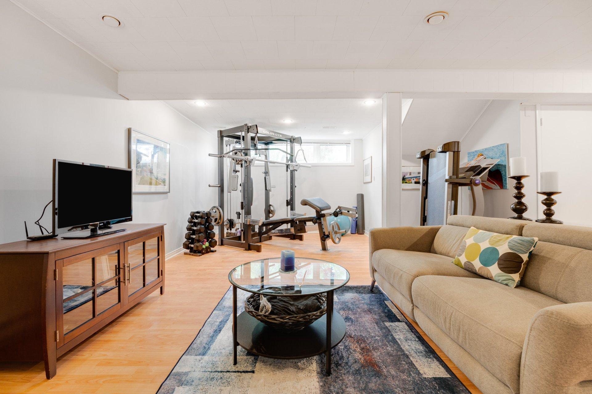 









13


Rue Monseigneur-Forbes

,
Gatineau (Gatineau),




QC
J8T1Y9

