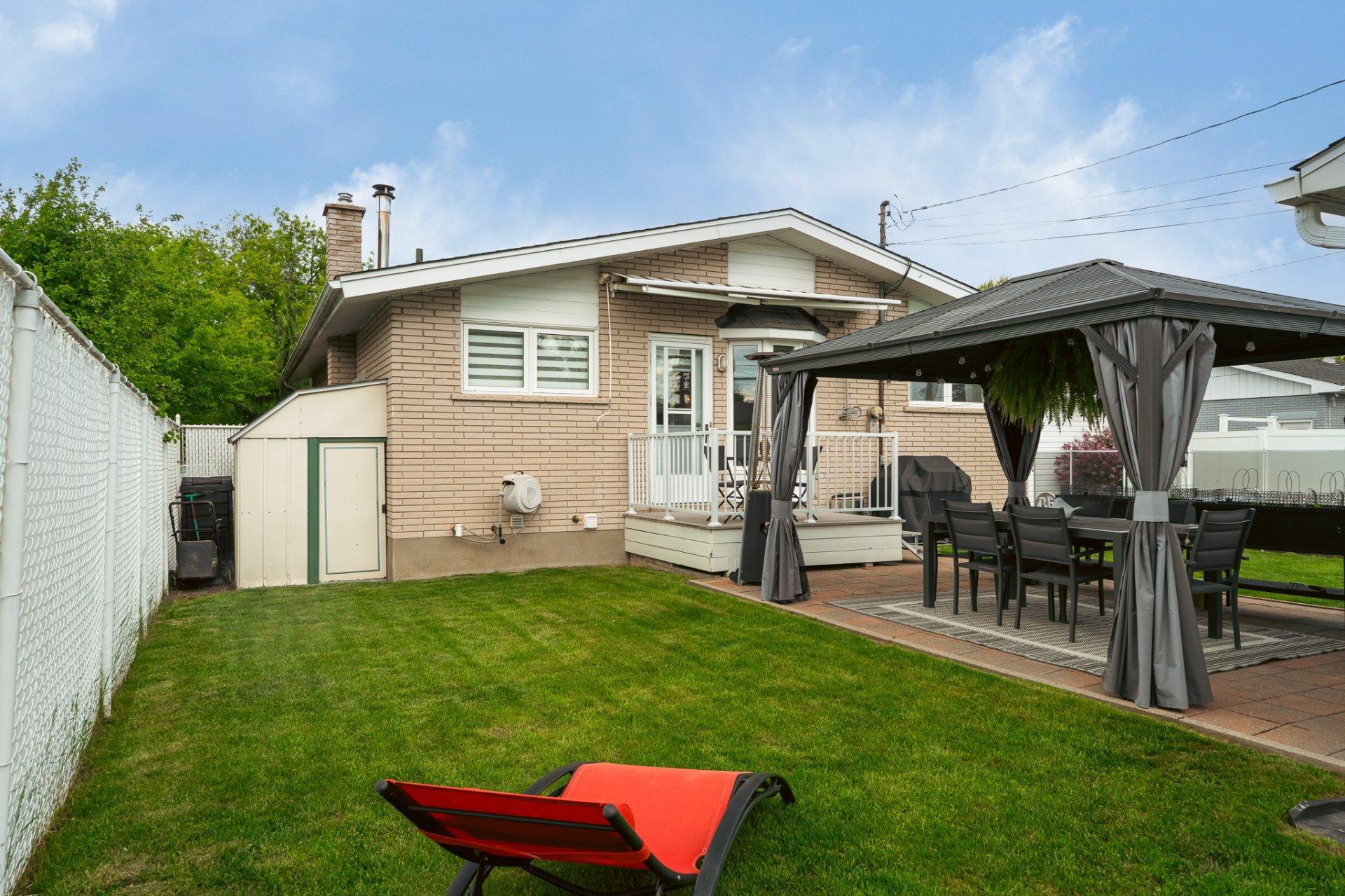 









13


Rue Monseigneur-Forbes

,
Gatineau (Gatineau),




QC
J8T1Y9

