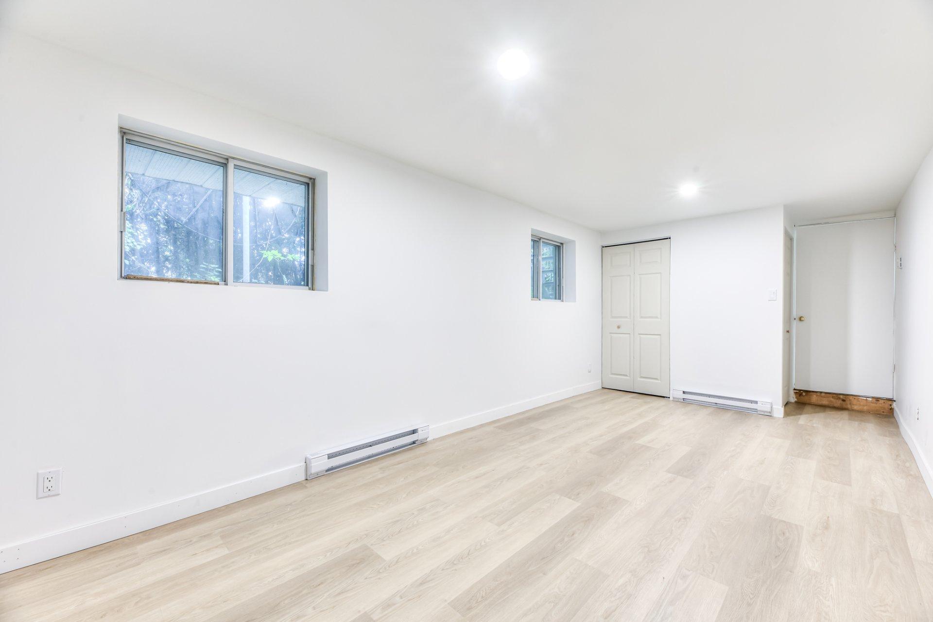 









26B


Rue Louis-Hébert

,
Sainte-Thérèse,




QC
J7E3W5

