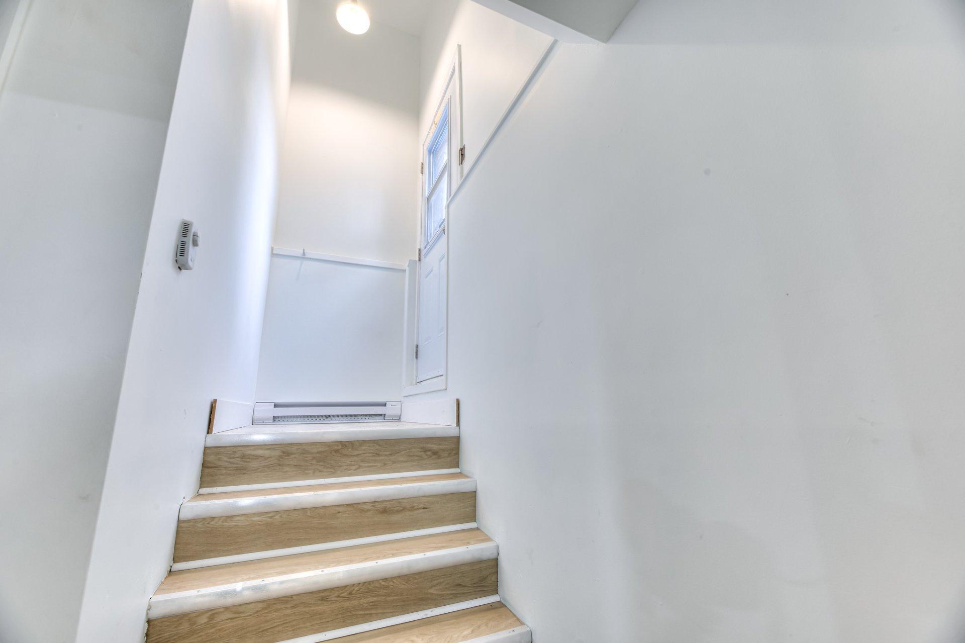 









26B


Rue Louis-Hébert

,
Sainte-Thérèse,




QC
J7E3W5

