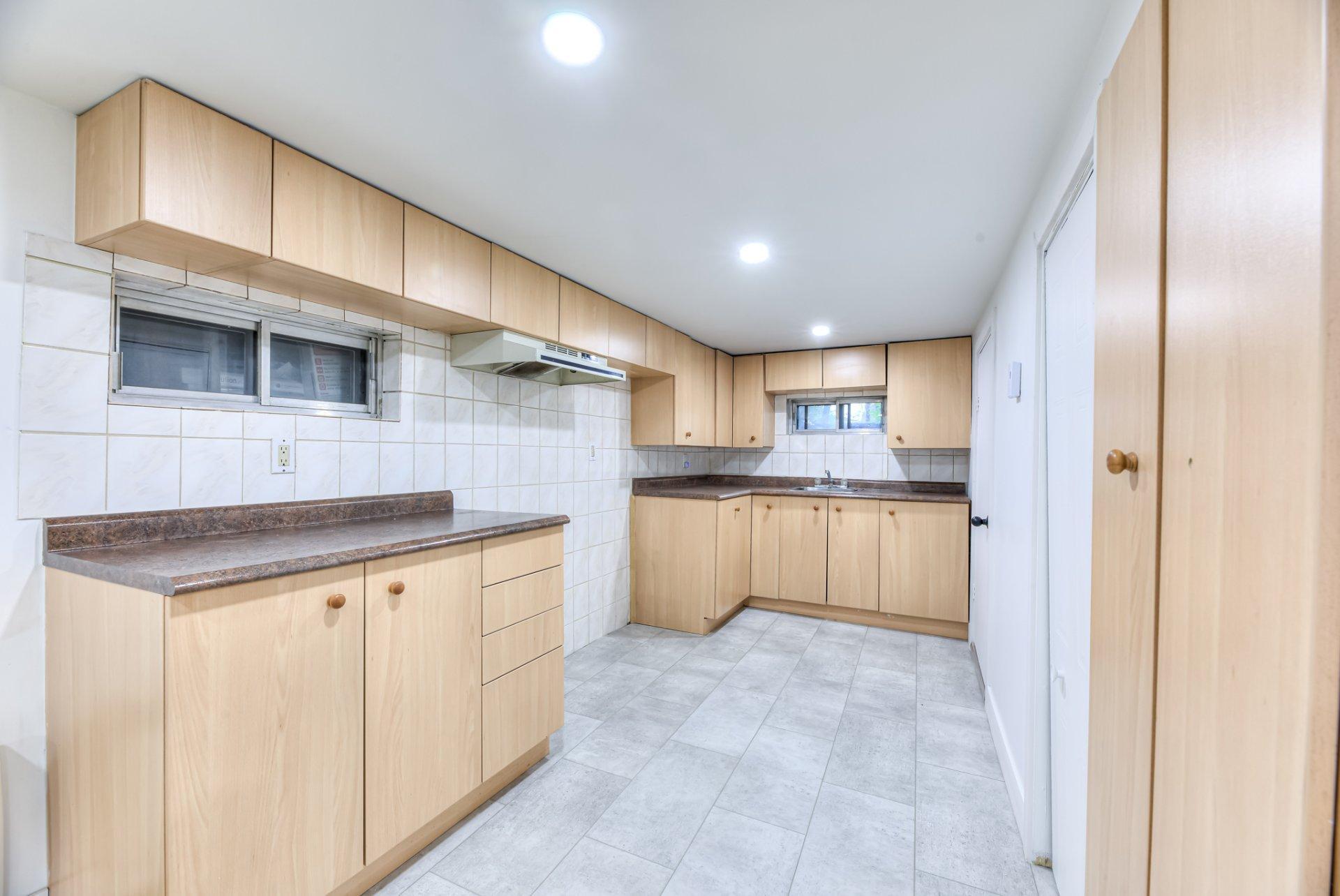 









26B


Rue Louis-Hébert

,
Sainte-Thérèse,




QC
J7E3W5

