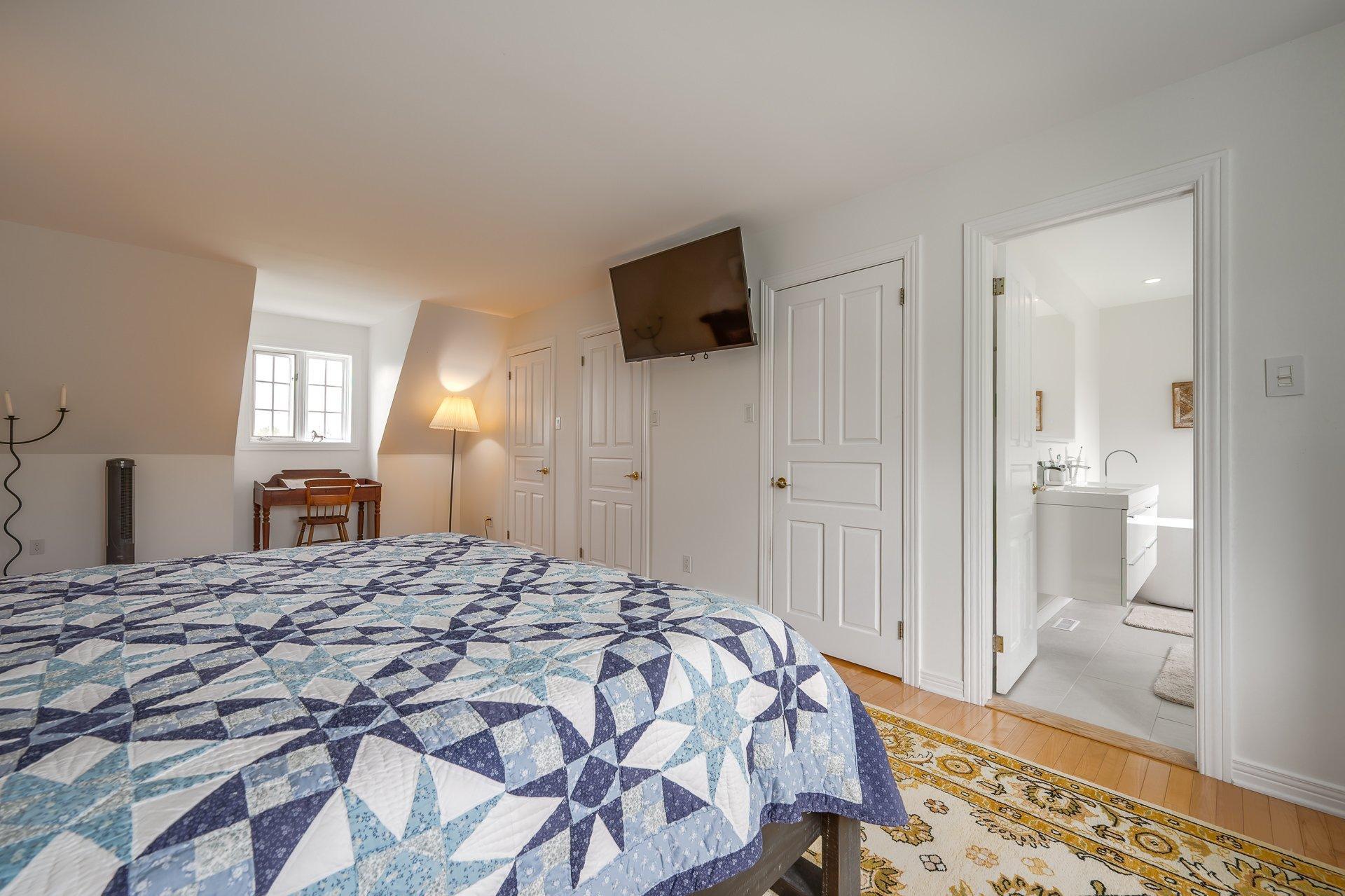 









76Z


Ch. Park

,
Rigaud,




QC
J0P1P0

