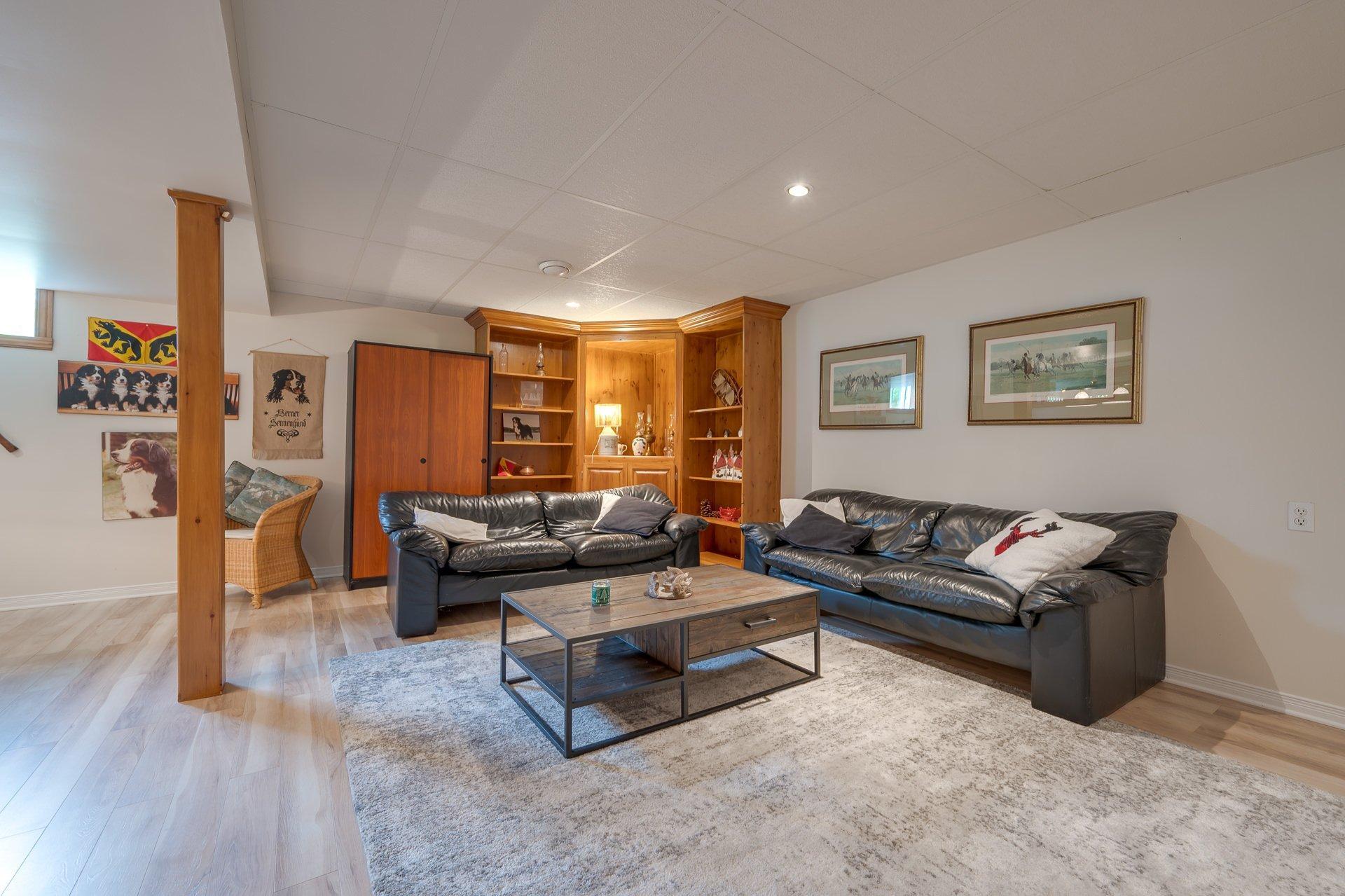 









76Z


Ch. Park

,
Rigaud,




QC
J0P1P0

