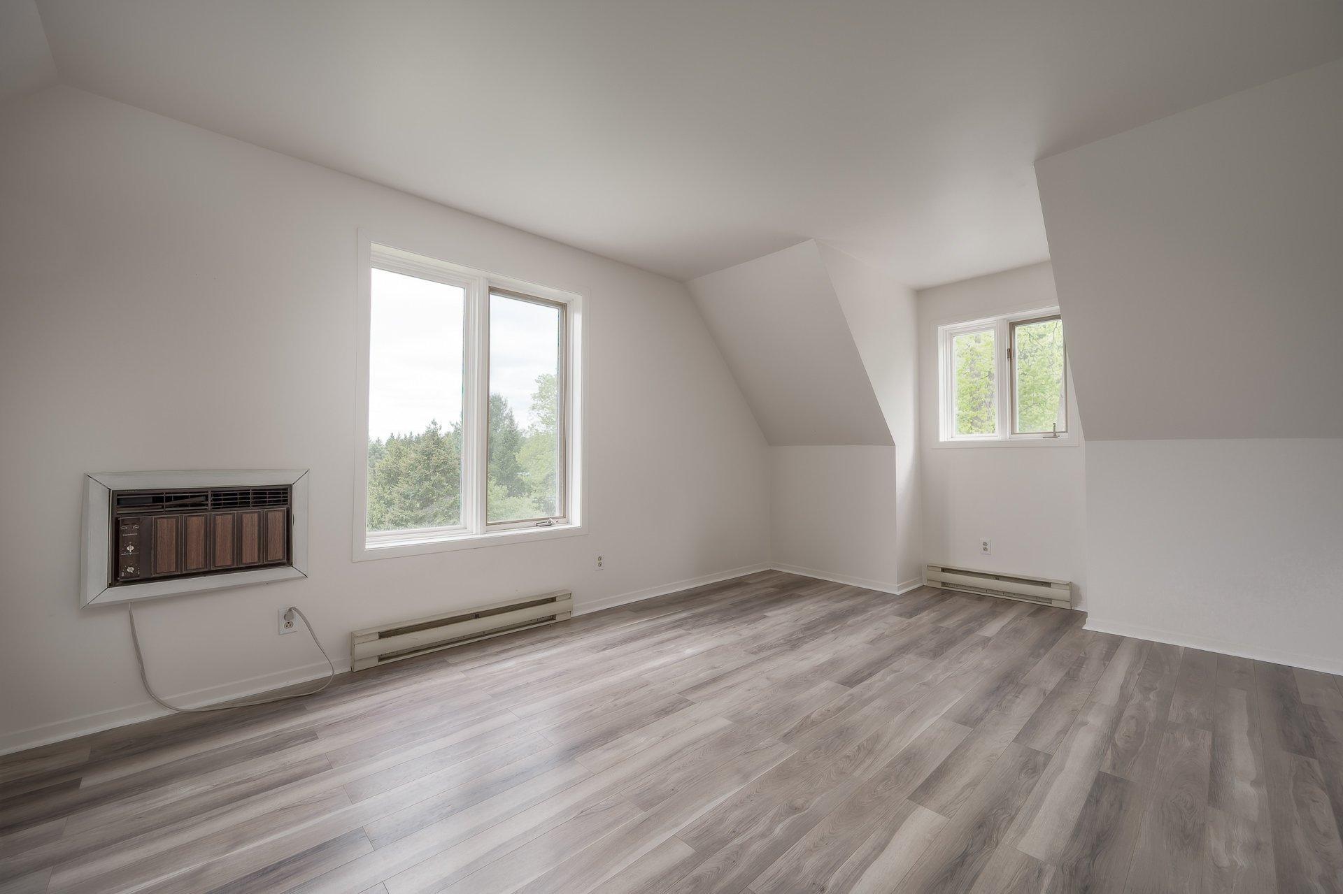 









76Z


Ch. Park

,
Rigaud,




QC
J0P1P0


