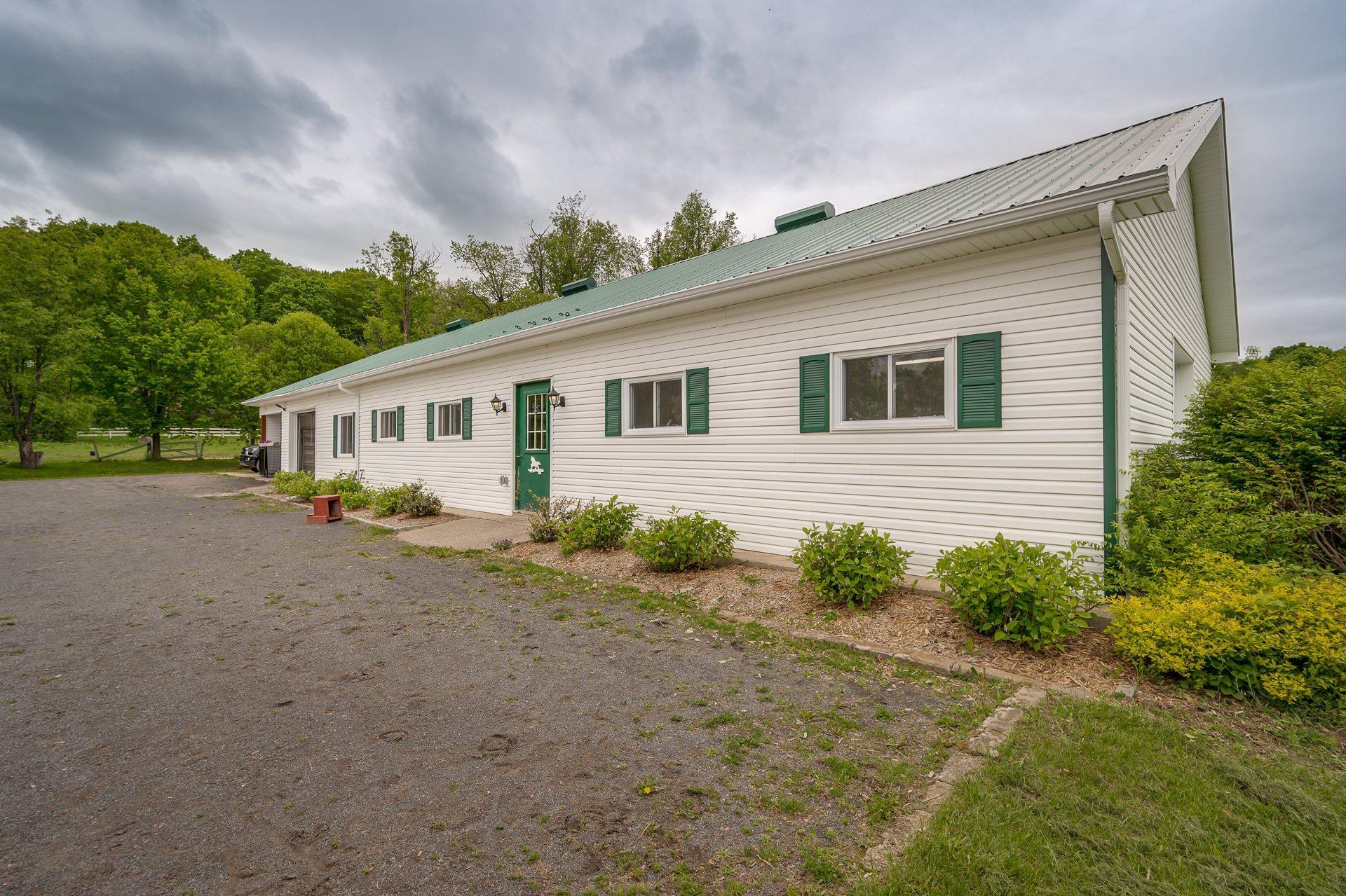 









76Z


Ch. Park

,
Rigaud,




QC
J0P1P0

