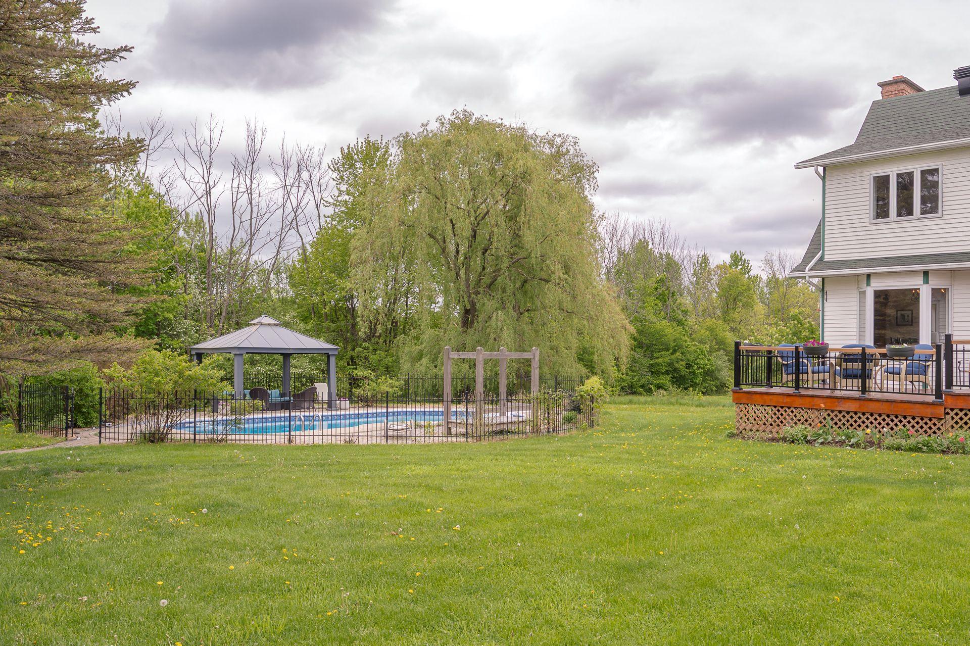 









76Z


Ch. Park

,
Rigaud,




QC
J0P1P0

