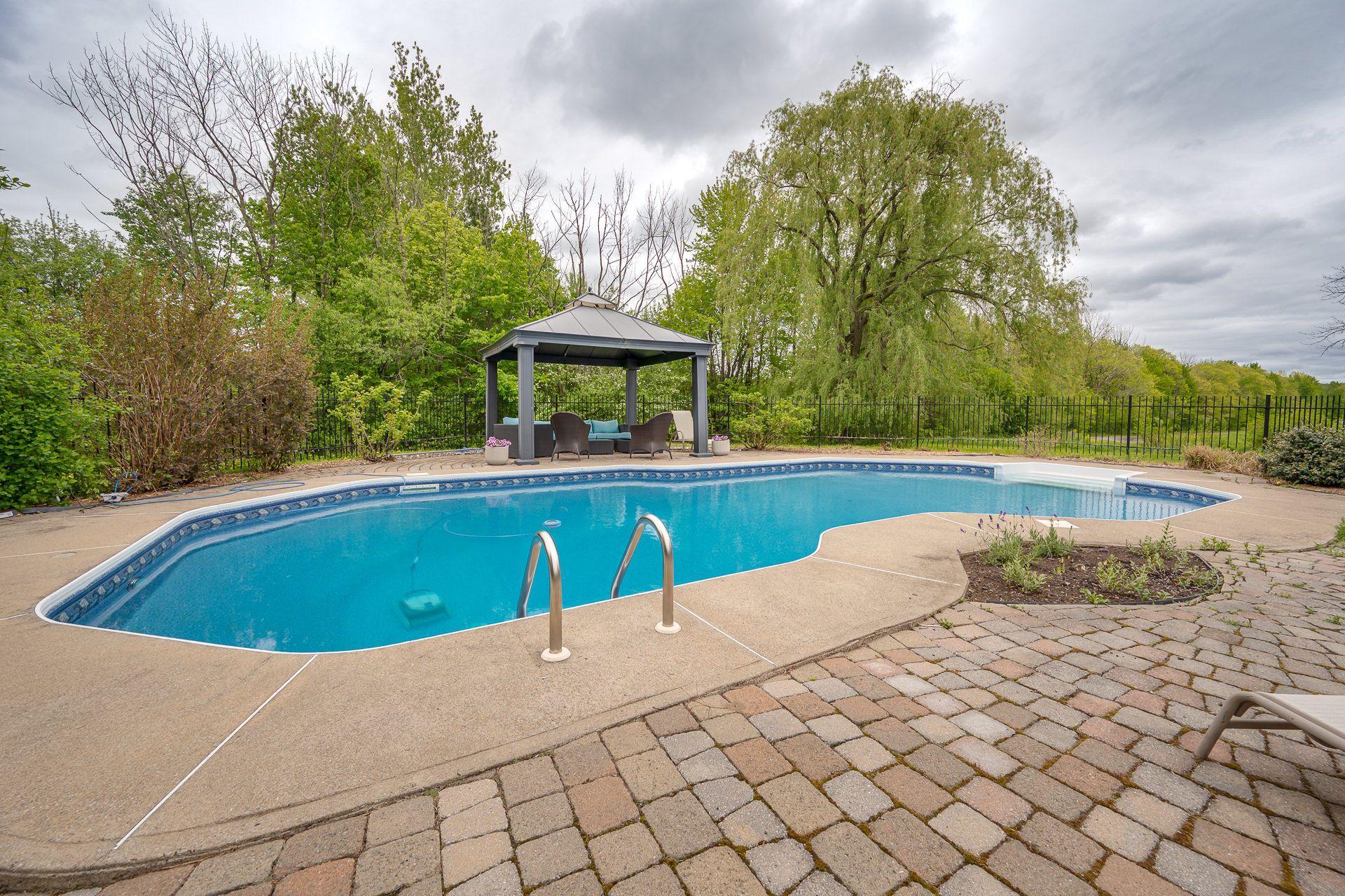 









76Z


Ch. Park

,
Rigaud,




QC
J0P1P0

