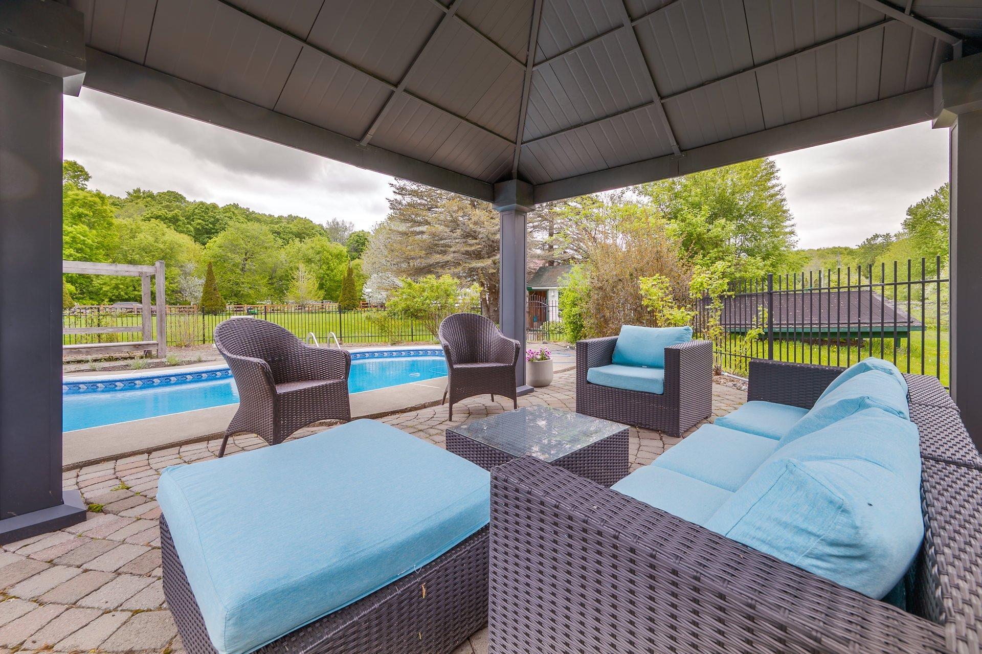 









76Z


Ch. Park

,
Rigaud,




QC
J0P1P0

