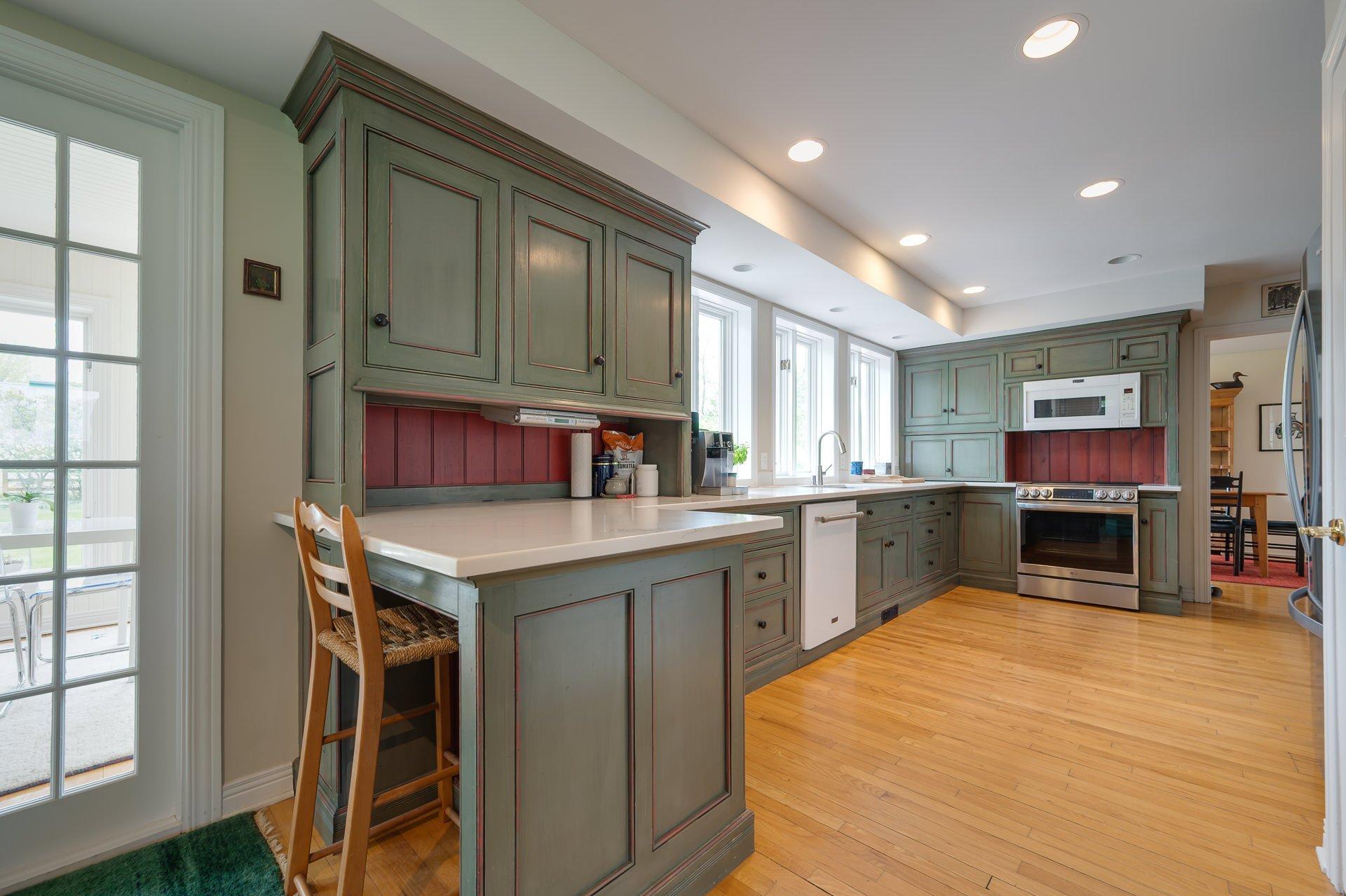 









76Z


Ch. Park

,
Rigaud,




QC
J0P1P0

