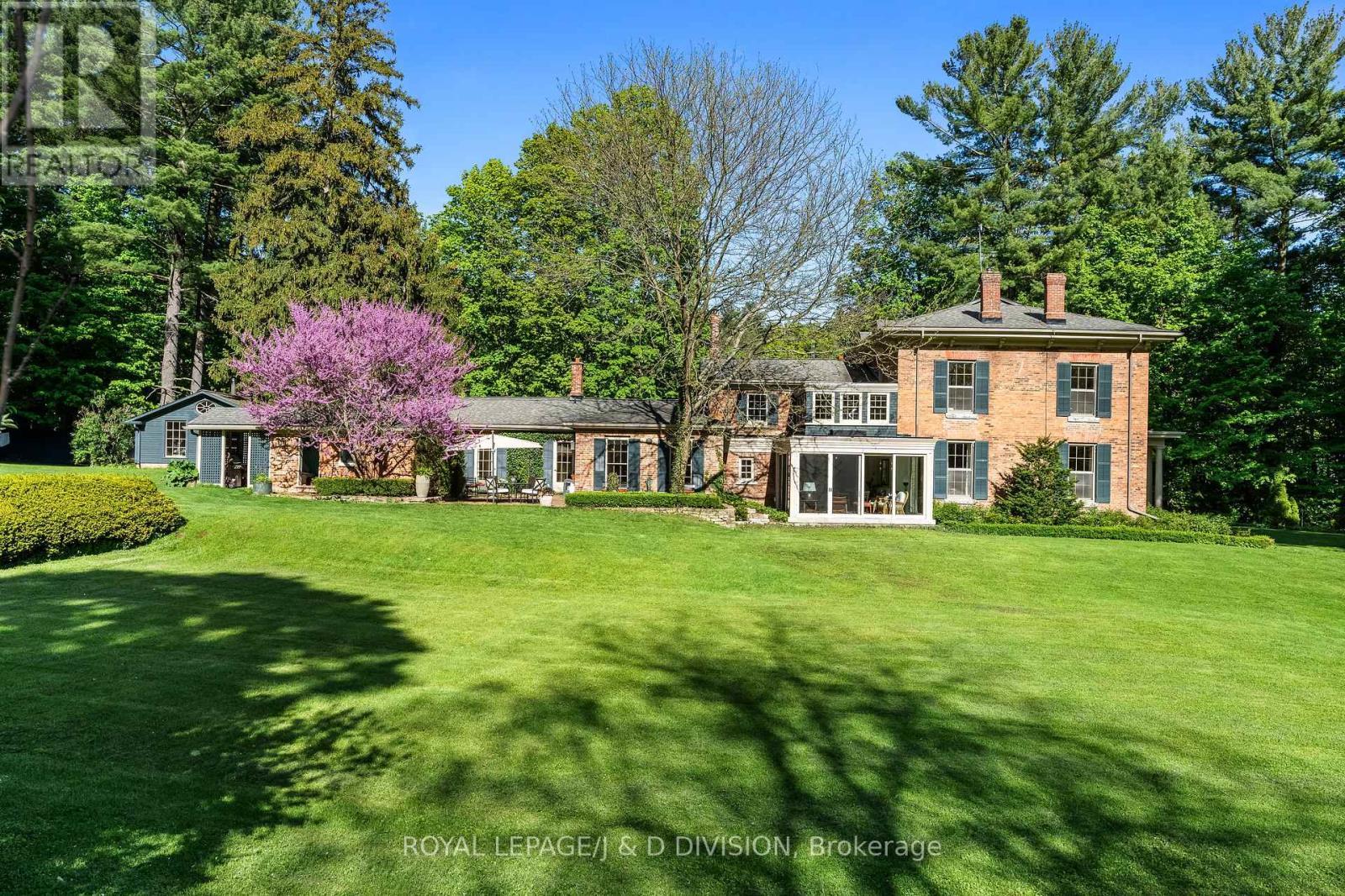 












4558 COUNTY RD 10

,
Port Hope,




Ontario
L1A3V5

