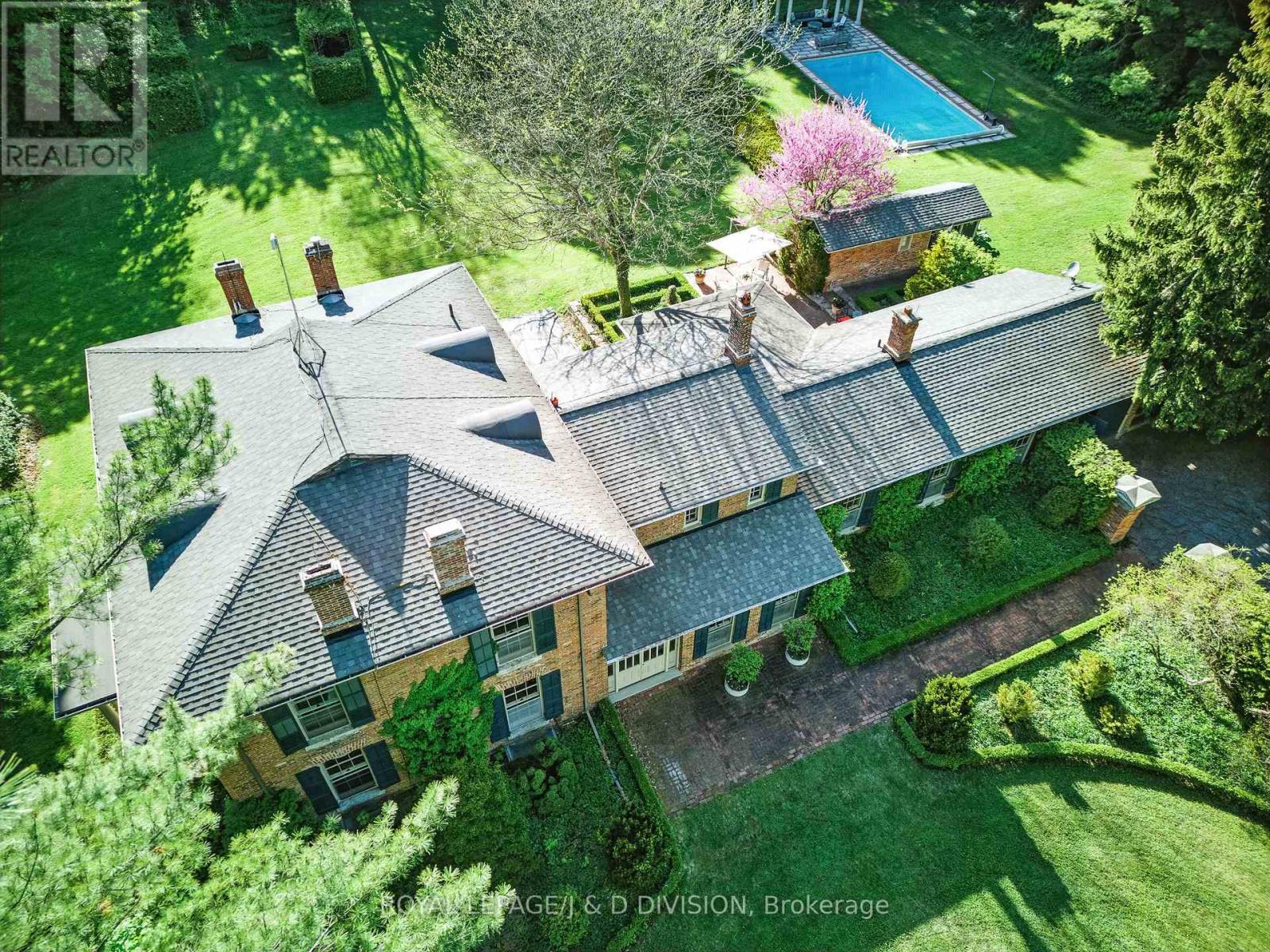 












4558 COUNTY RD 10

,
Port Hope,




Ontario
L1A3V5

