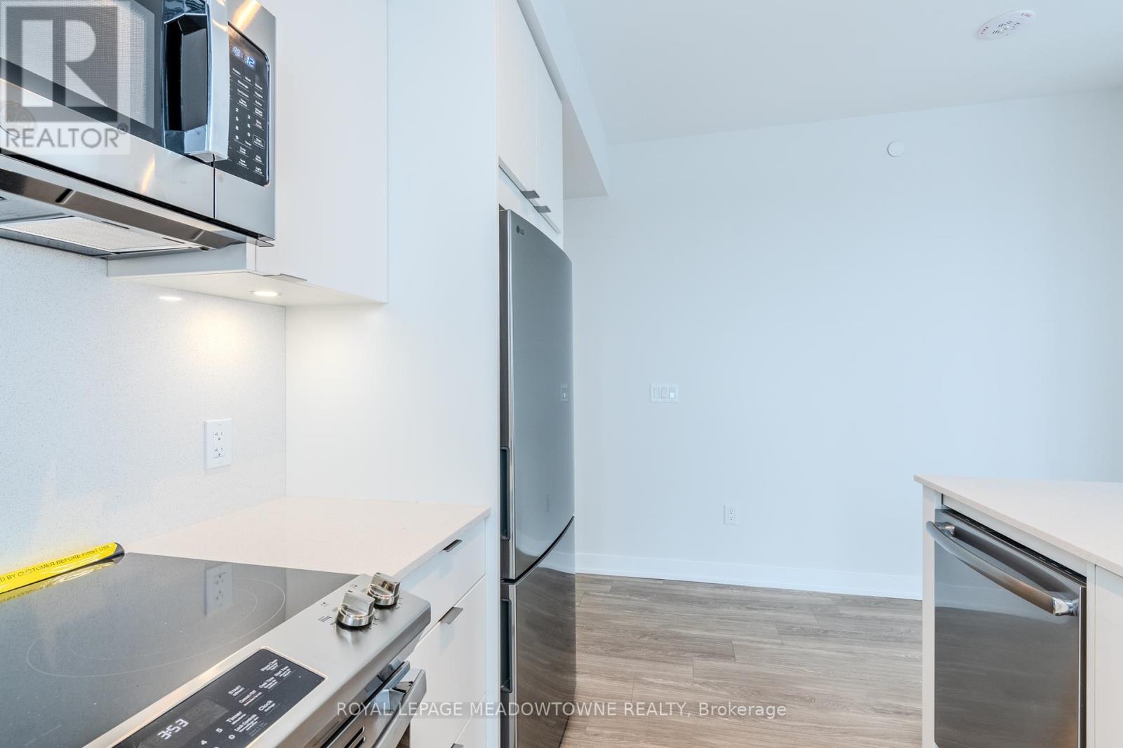 












3610 - 4130 PARKSIDE VILLAGE

,
Mississauga,




Ontario
L5B0L7

