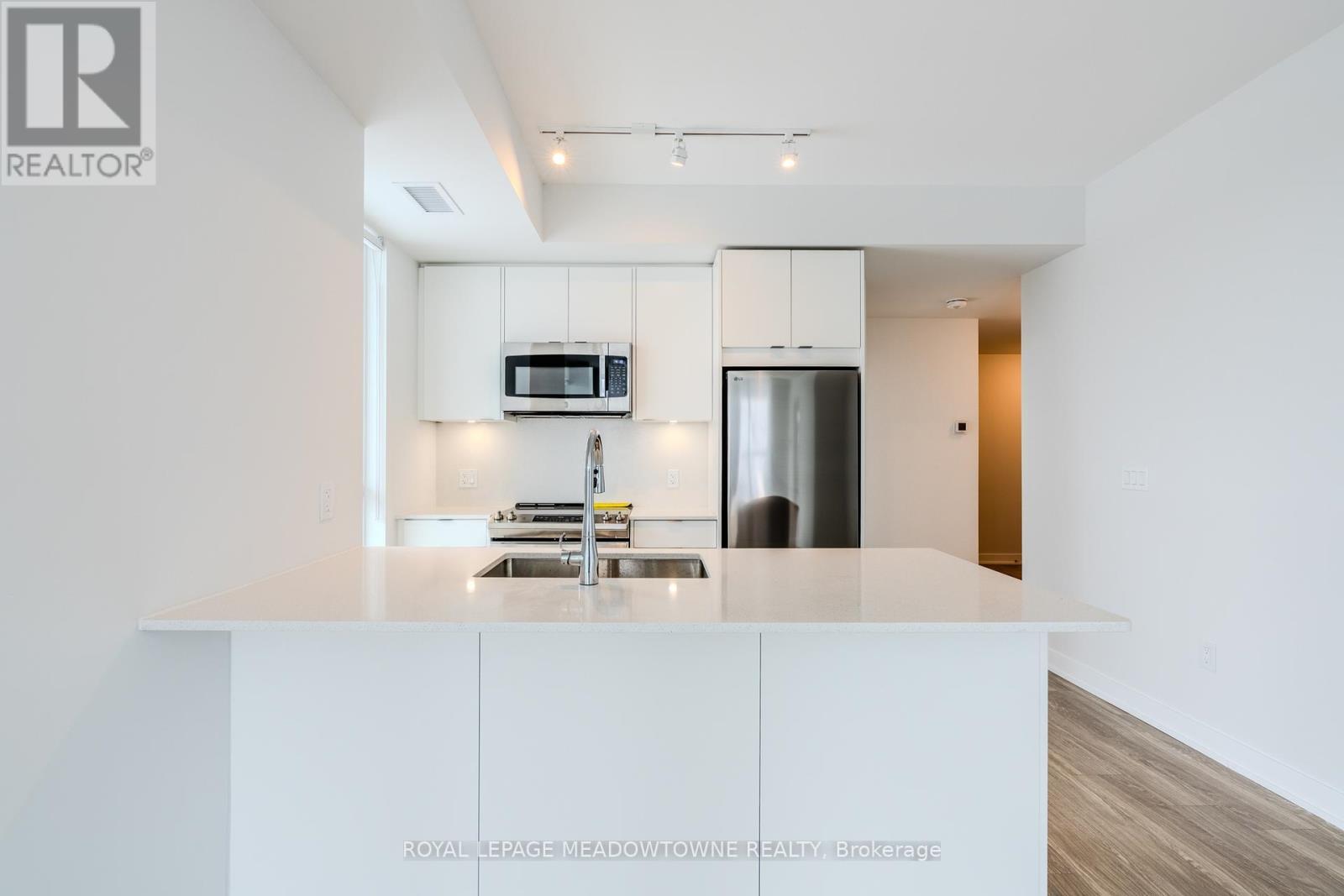 












3610 - 4130 PARKSIDE VILLAGE

,
Mississauga,




Ontario
L5B0L7

