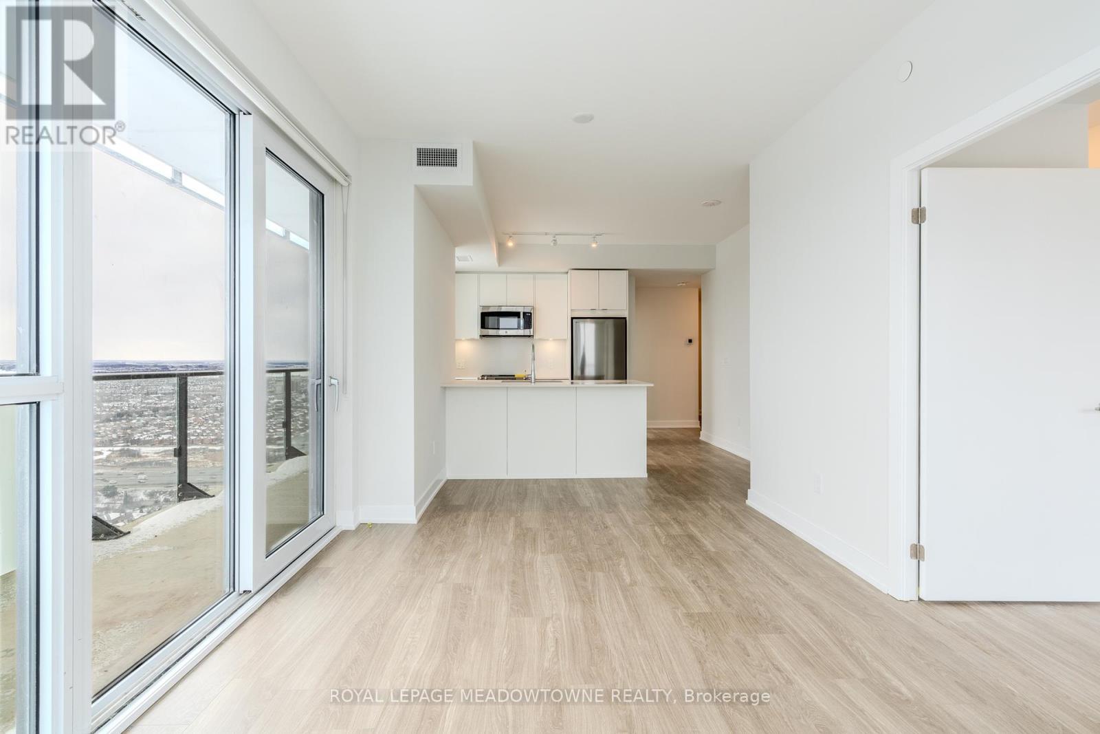 












3610 - 4130 PARKSIDE VILLAGE

,
Mississauga,




Ontario
L5B0L7


