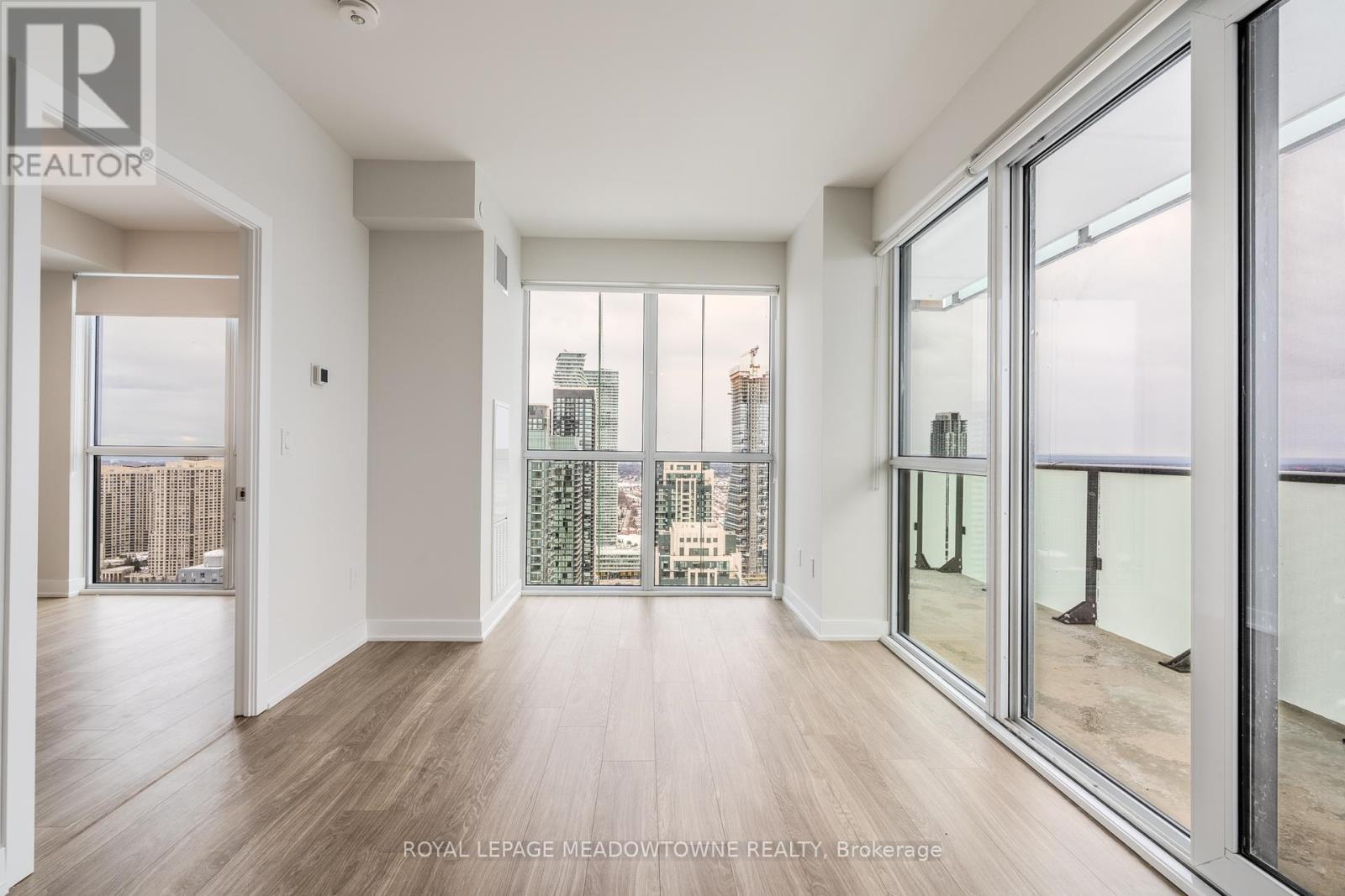












3610 - 4130 PARKSIDE VILLAGE

,
Mississauga,




Ontario
L5B0L7

