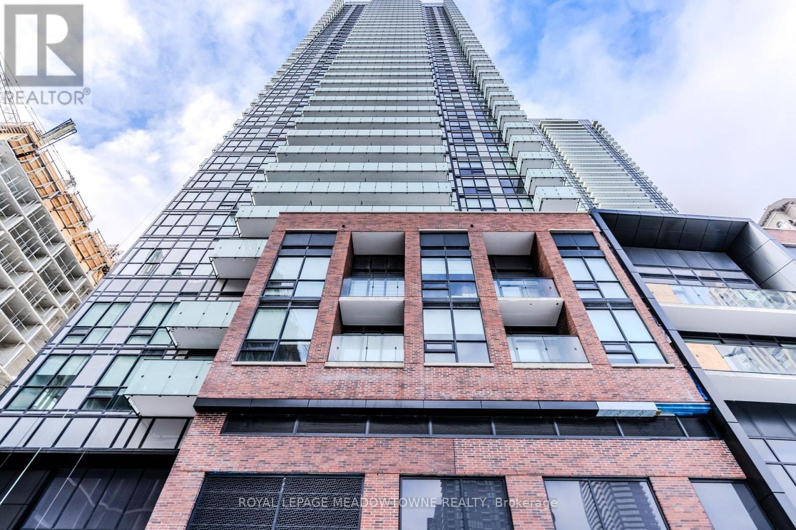 












3610 - 4130 PARKSIDE VILLAGE

,
Mississauga,




Ontario
L5B0L7

