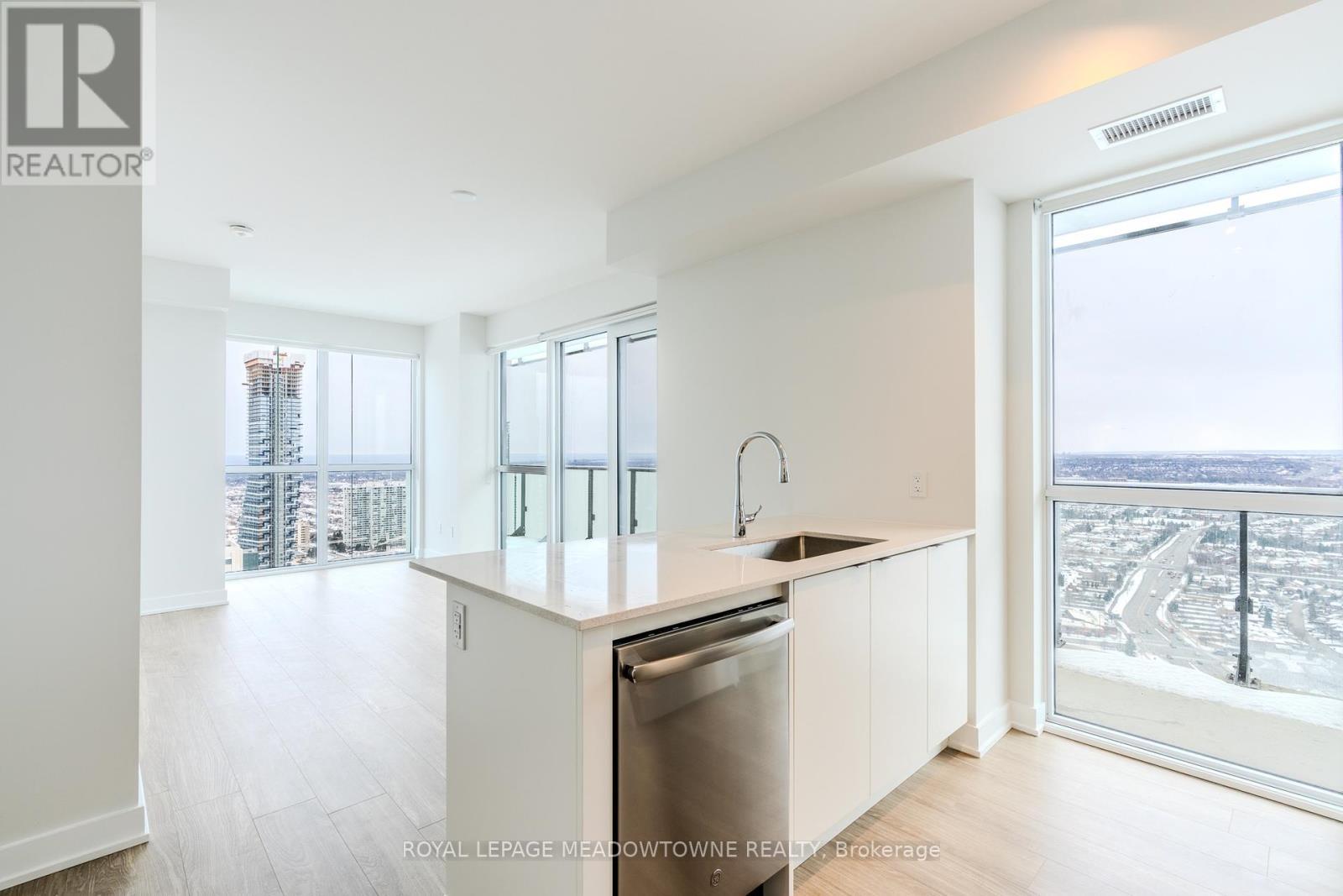 












3610 - 4130 PARKSIDE VILLAGE

,
Mississauga,




Ontario
L5B0L7

