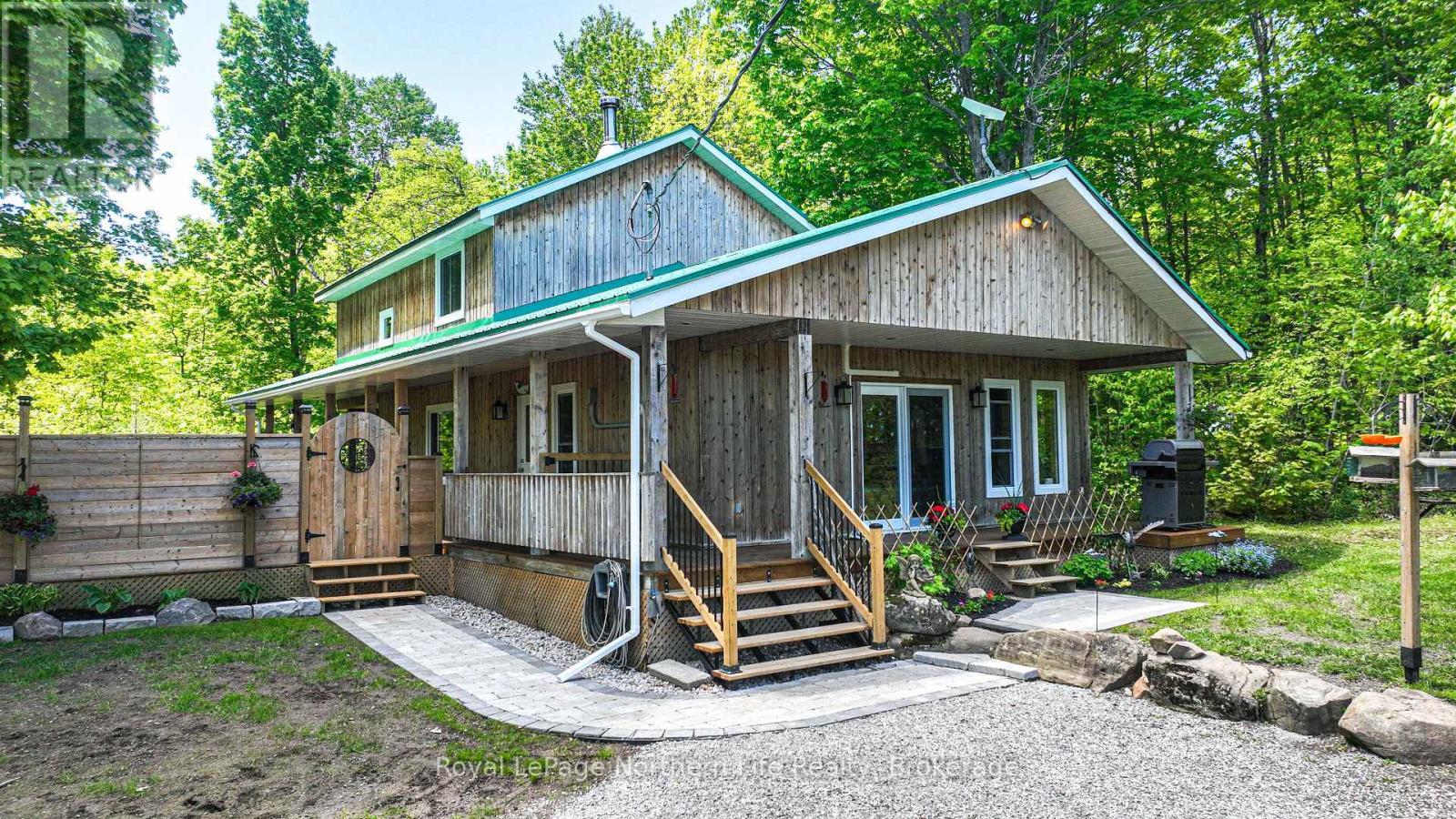 












1028 CARLYON LINE

,
Severn,




Ontario
L3V0W8

