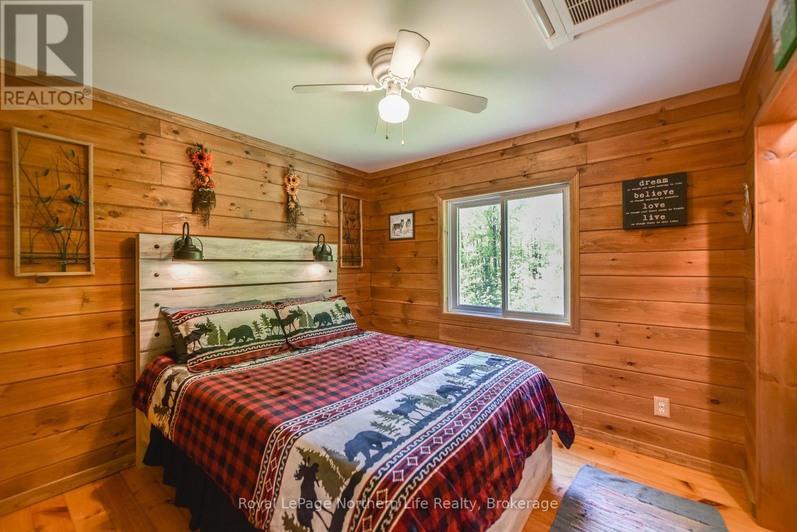 












1028 CARLYON LINE

,
Severn,




Ontario
L3V0W8

