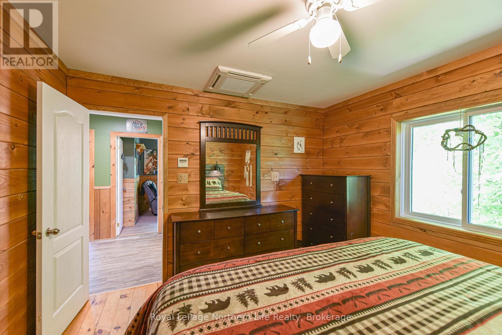 












1028 CARLYON LINE

,
Severn,




Ontario
L3V0W8

