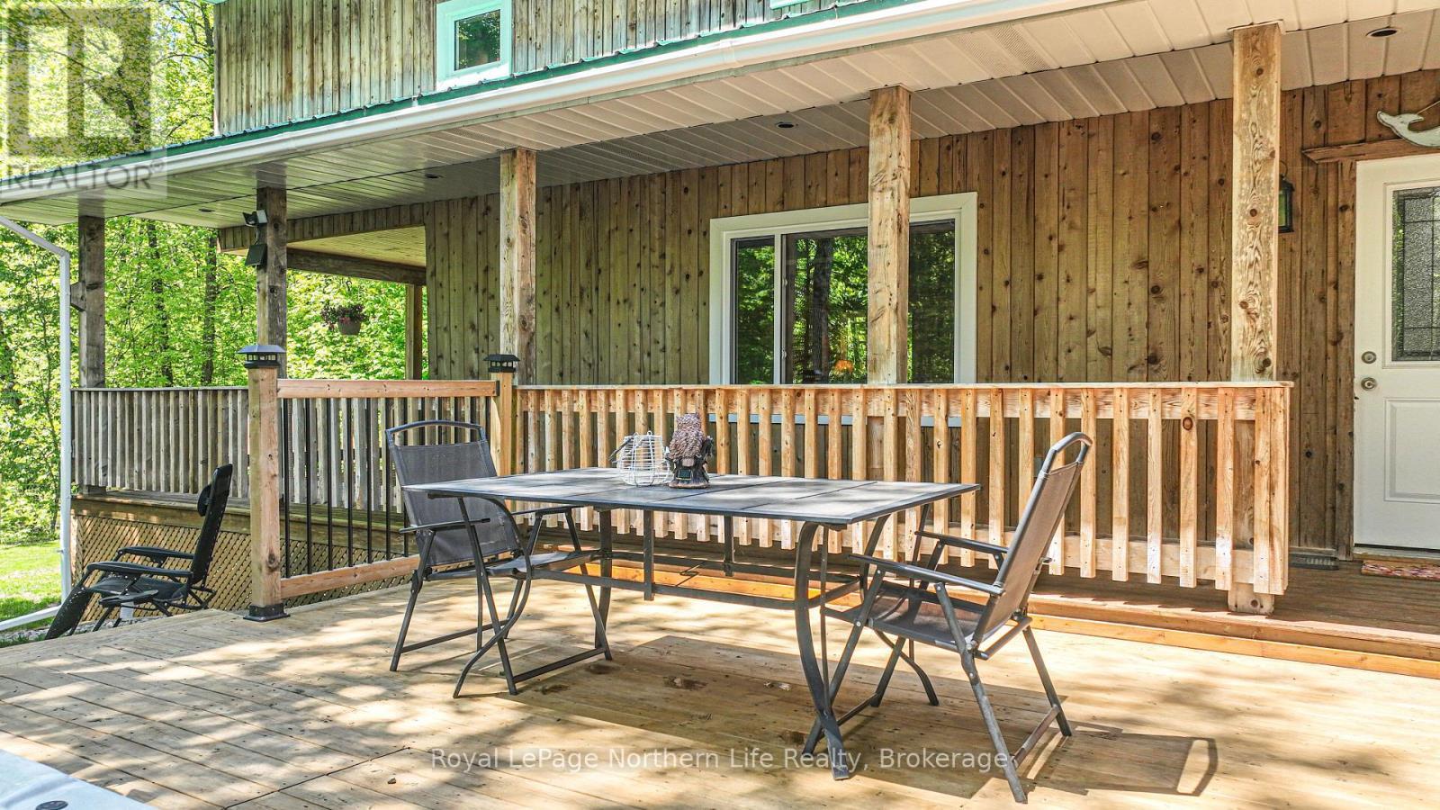












1028 CARLYON LINE

,
Severn,




Ontario
L3V0W8

