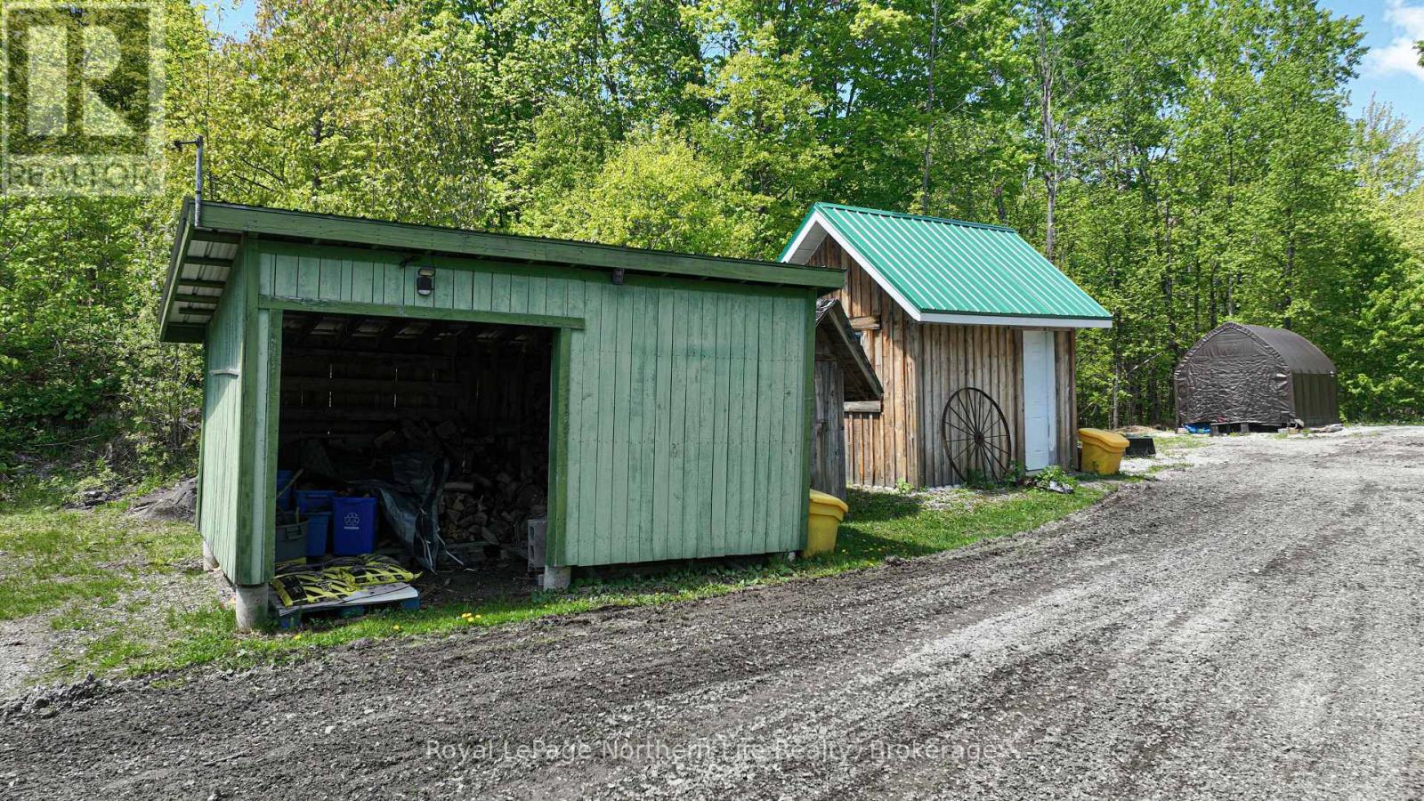 












1028 CARLYON LINE

,
Severn,




Ontario
L3V0W8

