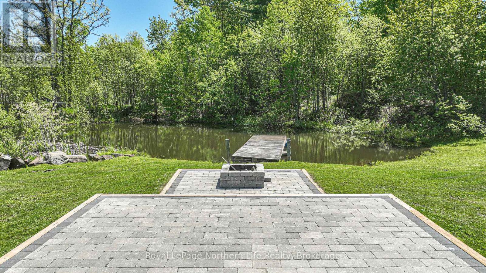 












1028 CARLYON LINE

,
Severn,




Ontario
L3V0W8


