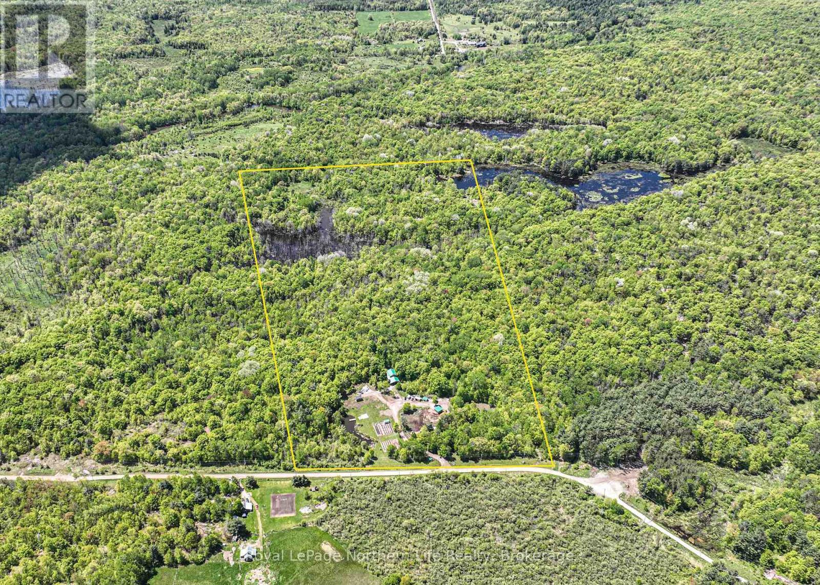 












1028 CARLYON LINE

,
Severn,




Ontario
L3V0W8

