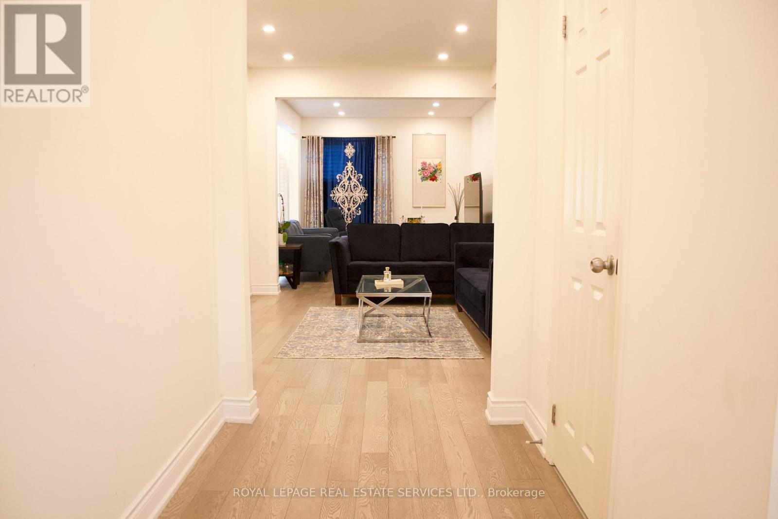 












630 MOCKRIDGE TERRACE

,
Milton,




Ontario
L6T8W1

