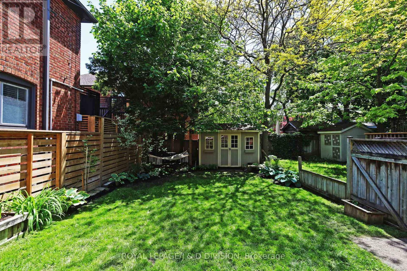 












39 TILSON ROAD

,
Toronto,




Ontario
M4S1P3

