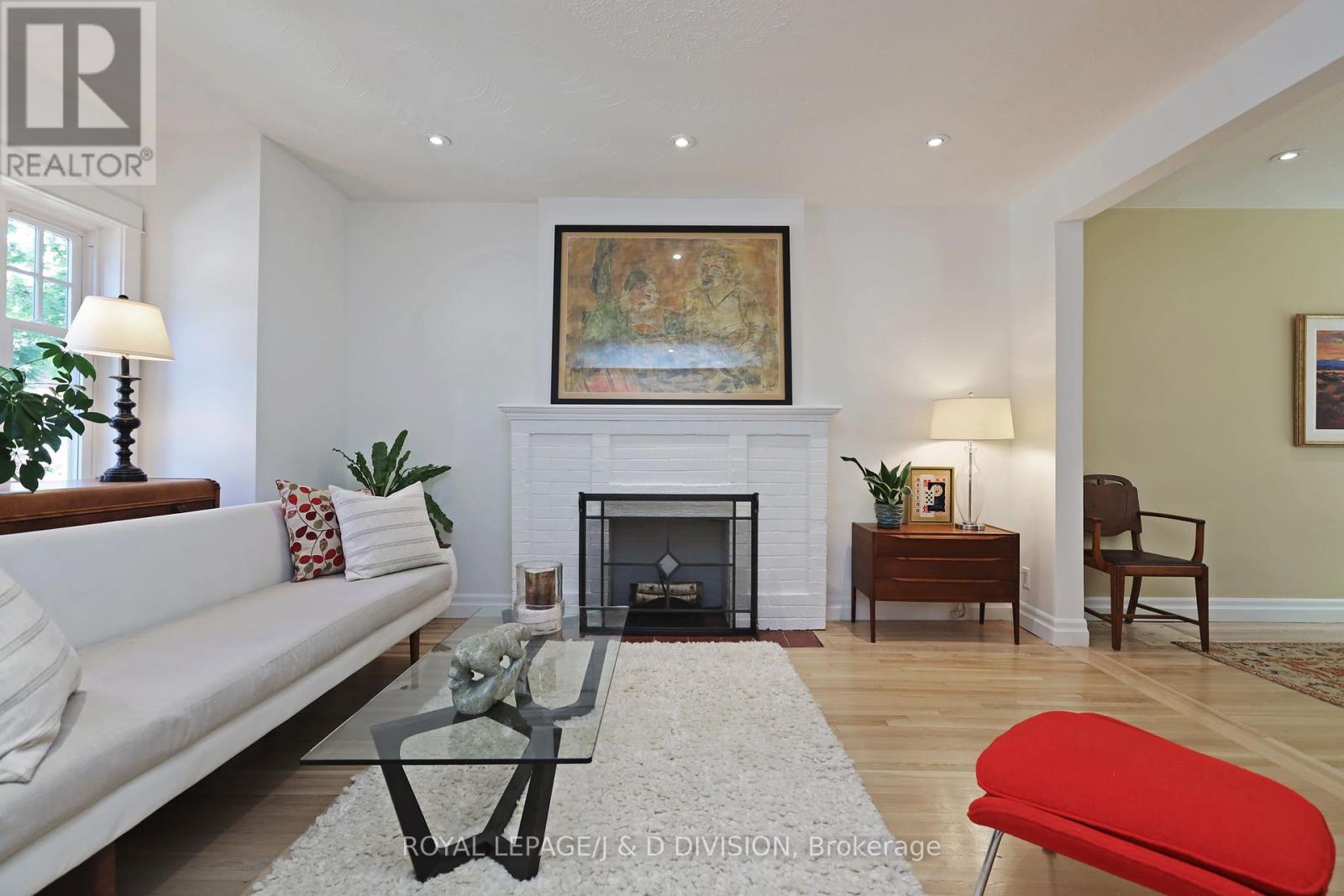 












39 TILSON ROAD

,
Toronto,




Ontario
M4S1P3

