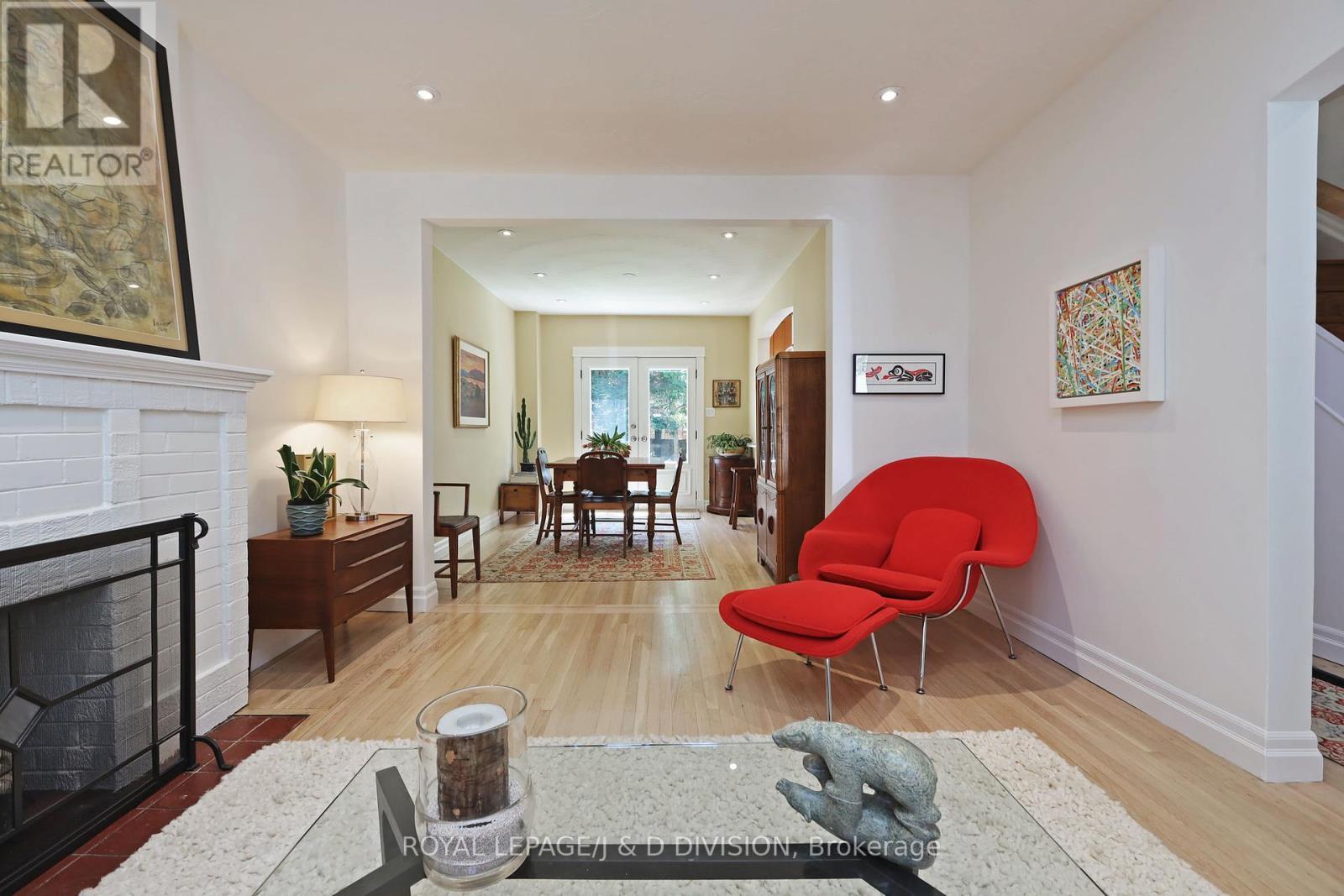 












39 TILSON ROAD

,
Toronto,




Ontario
M4S1P3

