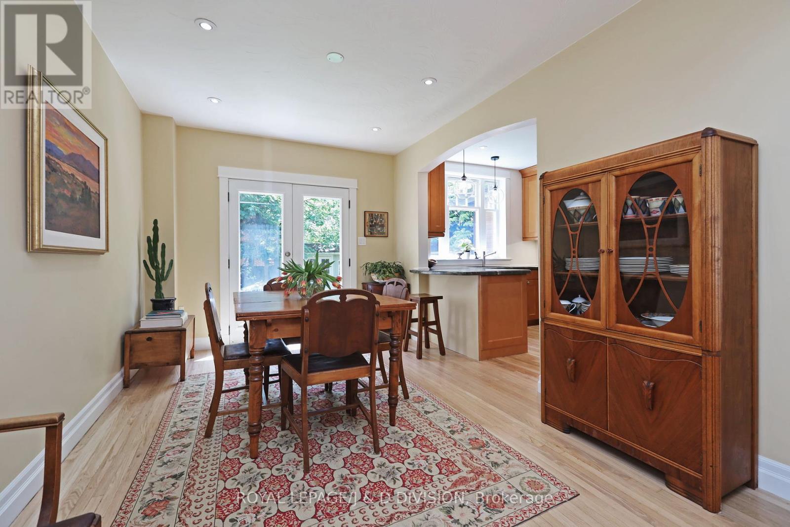 












39 TILSON ROAD

,
Toronto,




Ontario
M4S1P3

