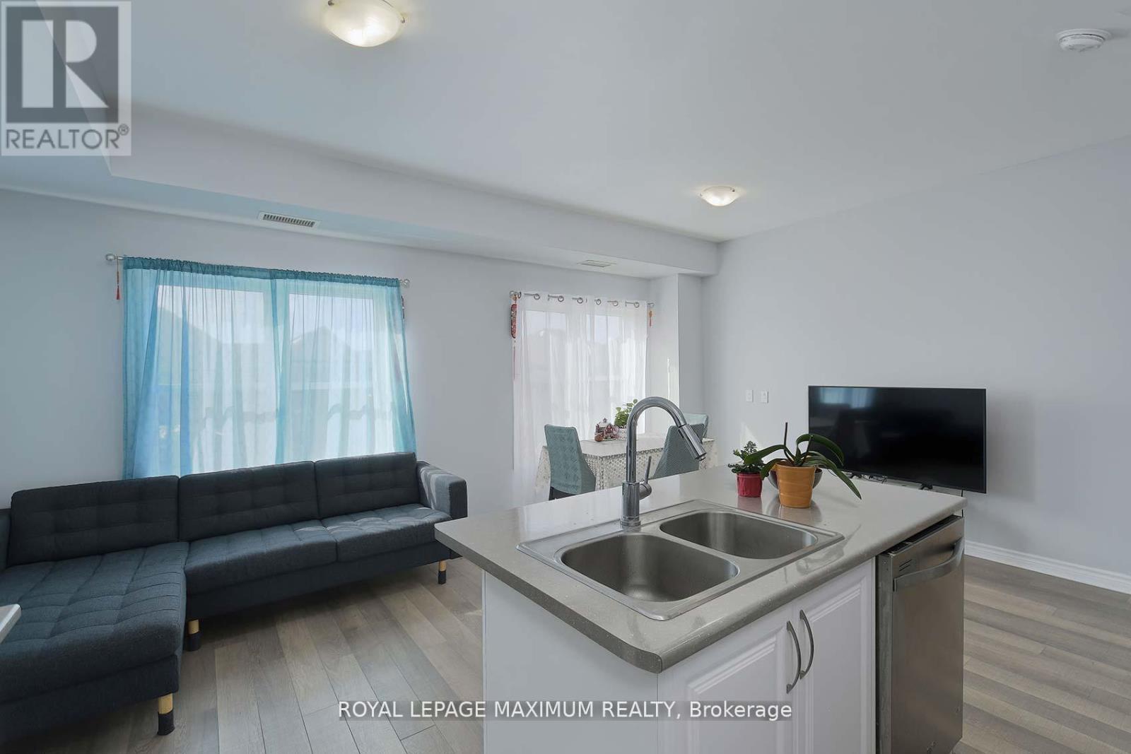 












214 - 3905 MAJOR MACKENZIE DRIVE W

,
Vaughan,




Ontario
L4H4J9

